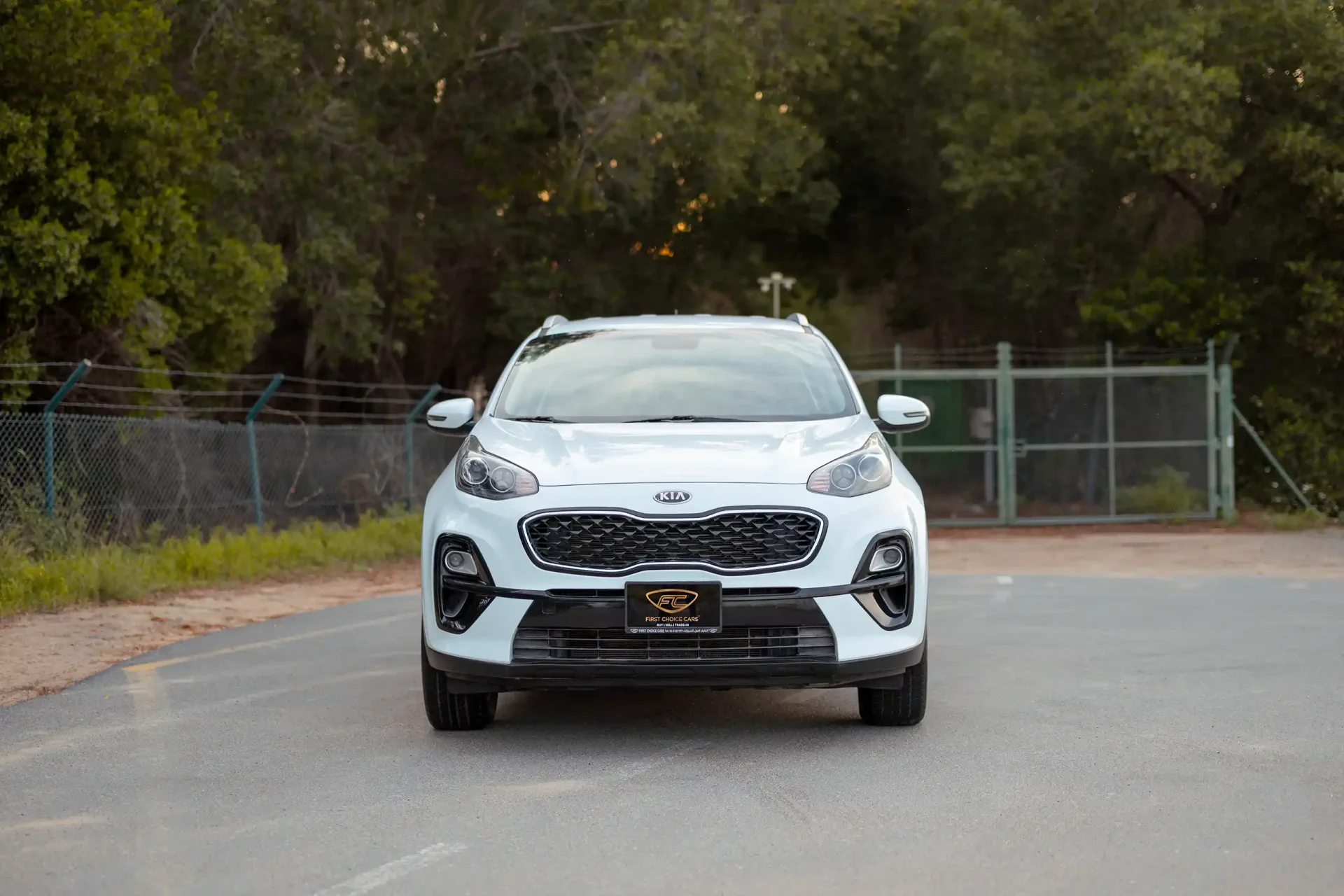 Used 2019 Kia Sportage LX in White – Front View for Sale at First Choice Cars Dubai Sharjah