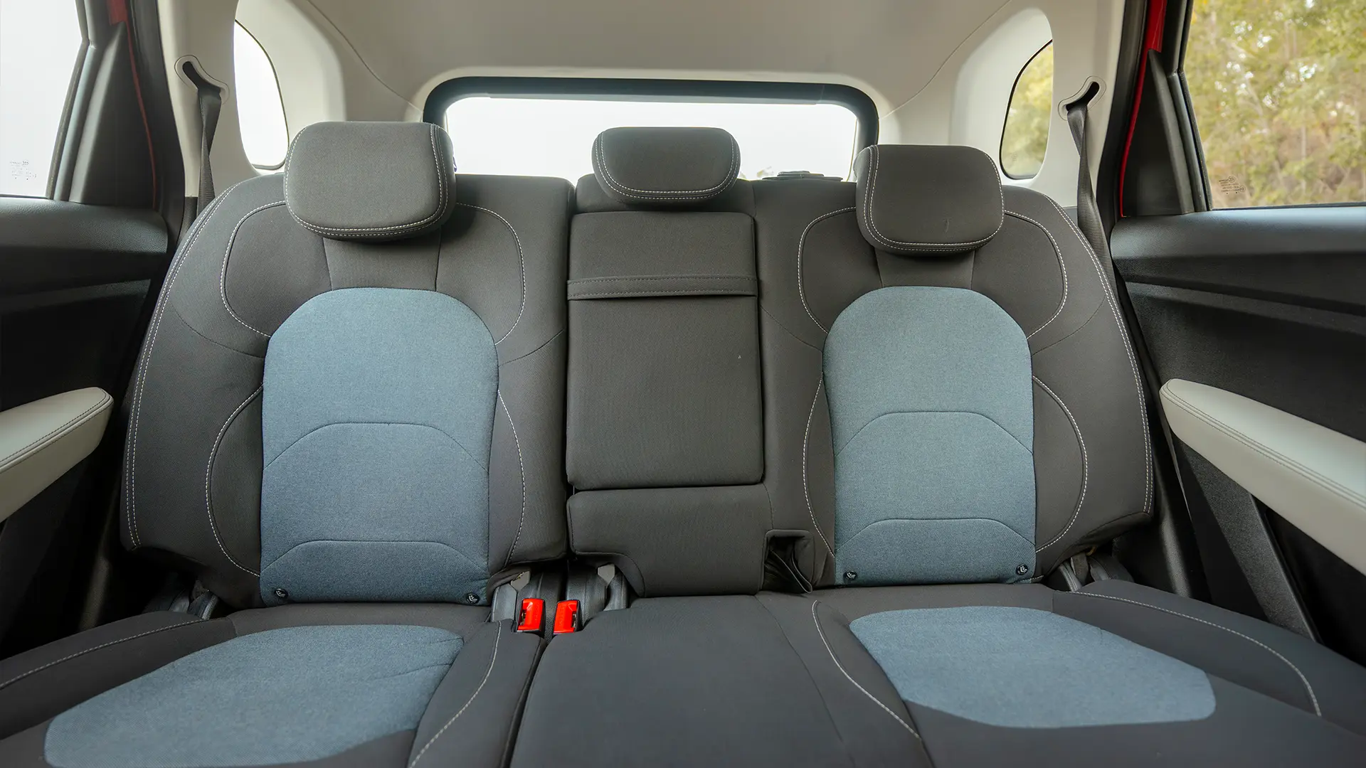 Used 2023 Chevrolet Captiva Premier in Red – Rear Seat View for Sale at First Choice Cars Dubai Sharjah