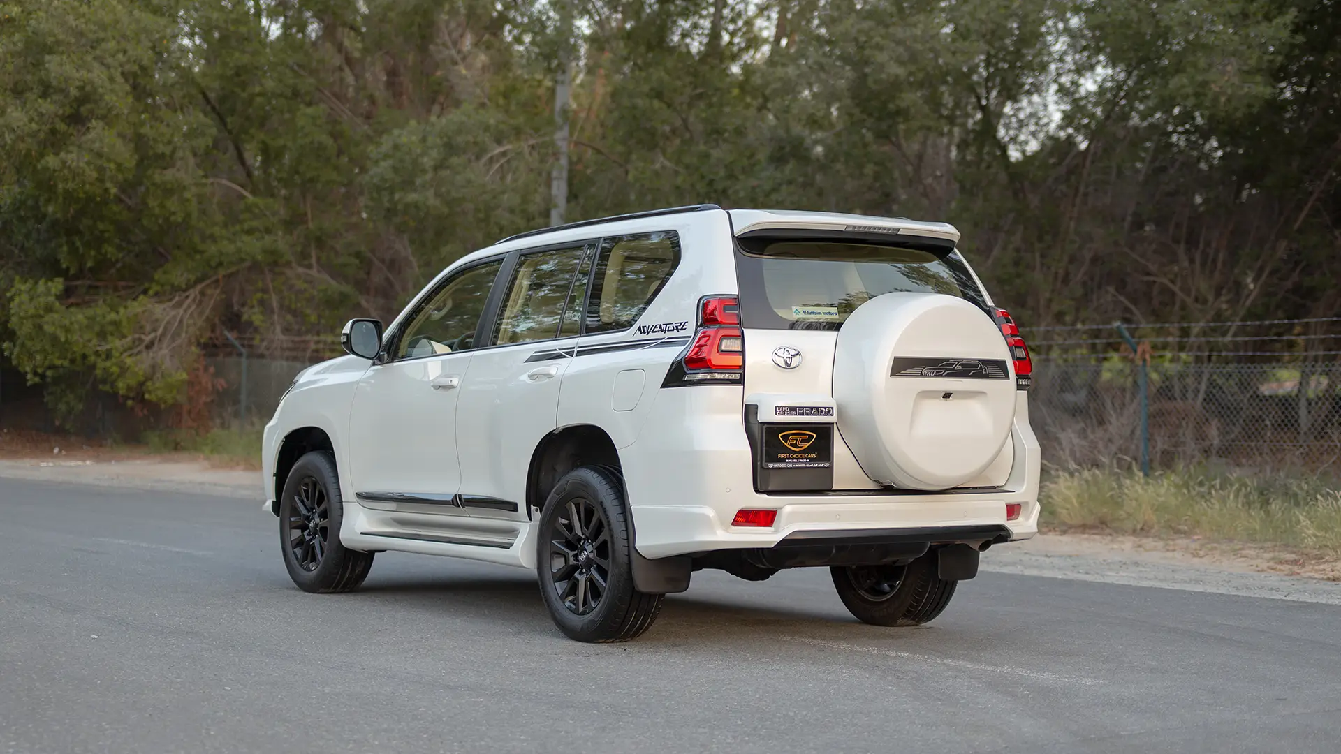 Used 2022 Toyota Prado VXR in White – Left Back Diagonal (45°) View for Sale at First Choice Cars Dubai Sharjah