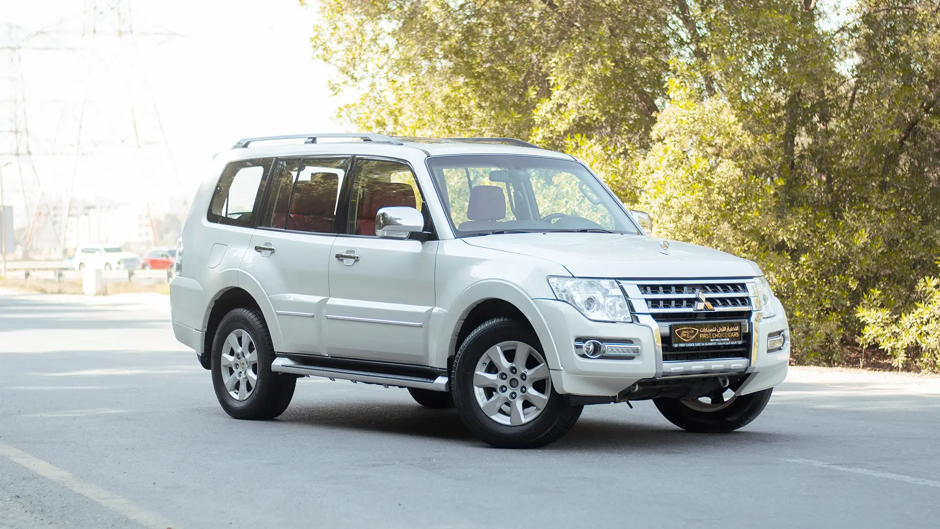 Used 2022 Mitsubishi Pajero GLS in White – Right Front Diagonal (45°) View for Sale at First Choice Cars Dubai Sharjah