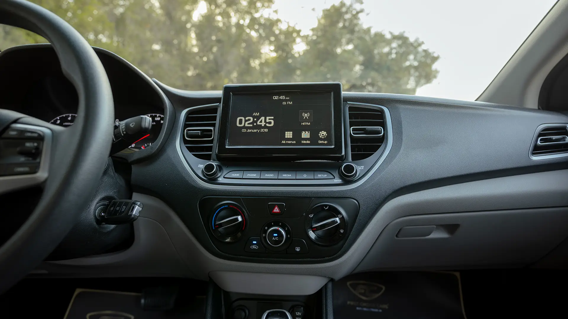Used 2023 Hyundai Accent Smart in White – Infotainment / Touchscreen System for Sale at First Choice Cars Dubai Sharjah