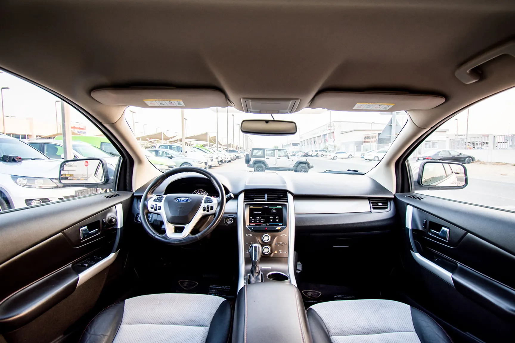 Used 2014 Ford Edge SEL White – Front Cabin / Dashboard Full View at First Choice Cars Sharjah