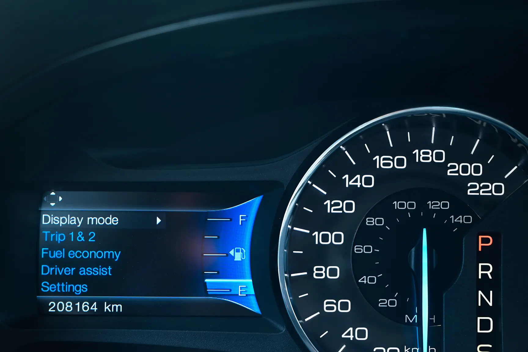 Used 2014 Ford Edge SEL White – Odometer / Mileage Reading View at First Choice Cars Sharjah