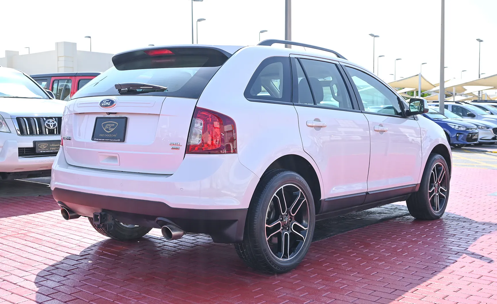 Used 2014 Ford Edge SEL White – Right Back Diagonal (45°) View at First Choice Cars Sharjah