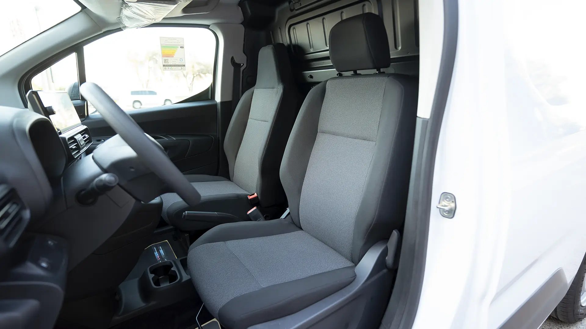 Used 2025 Fiat Doblo Cargo in White – Front Driver Side Cabin View for Sale at First Choice Cars Dubai Sharjah