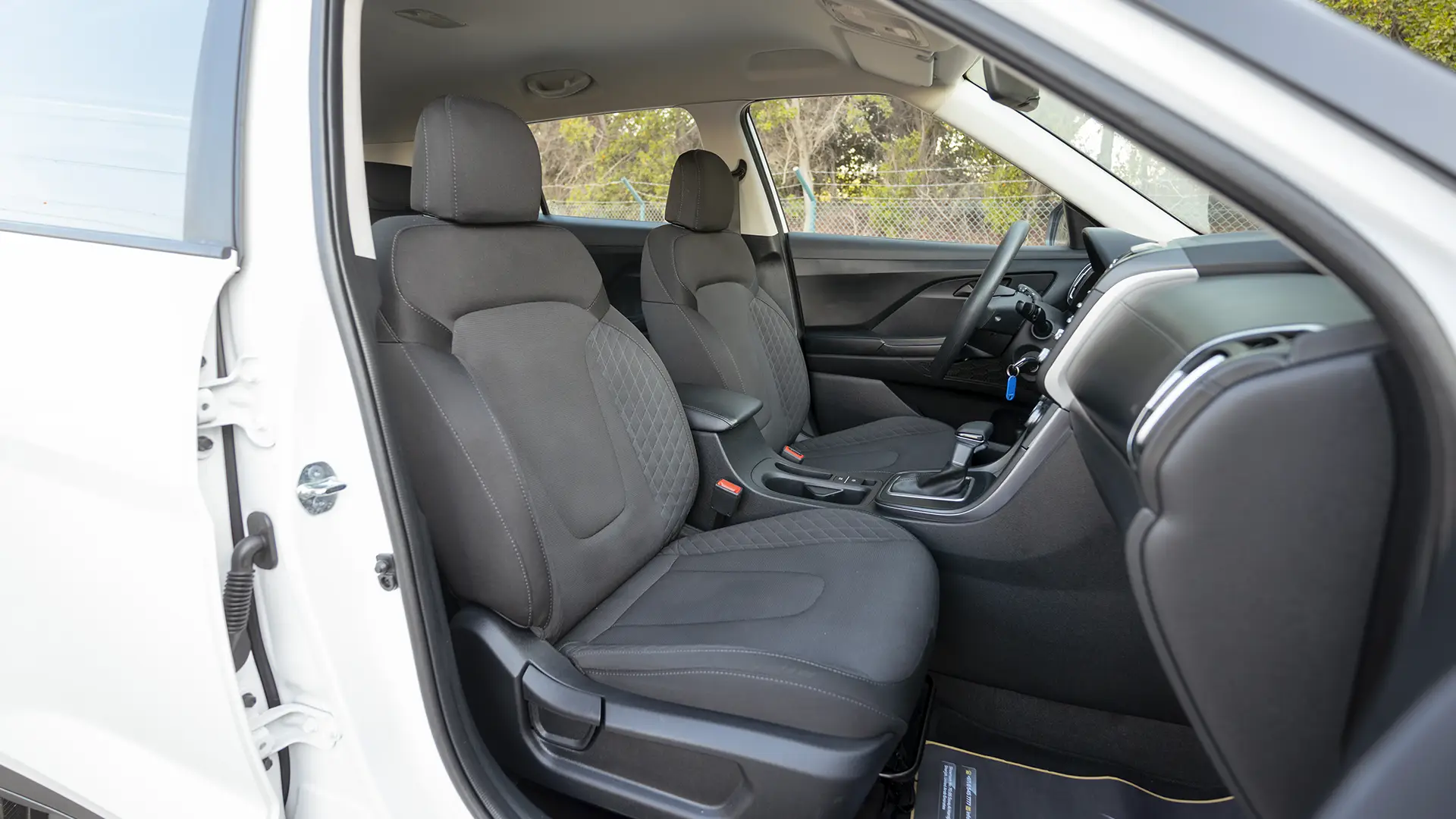 Used 2025 Hyundai Creta Smart in White – Front Passenger Side Cabin View for Sale at First Choice Cars Dubai Sharjah