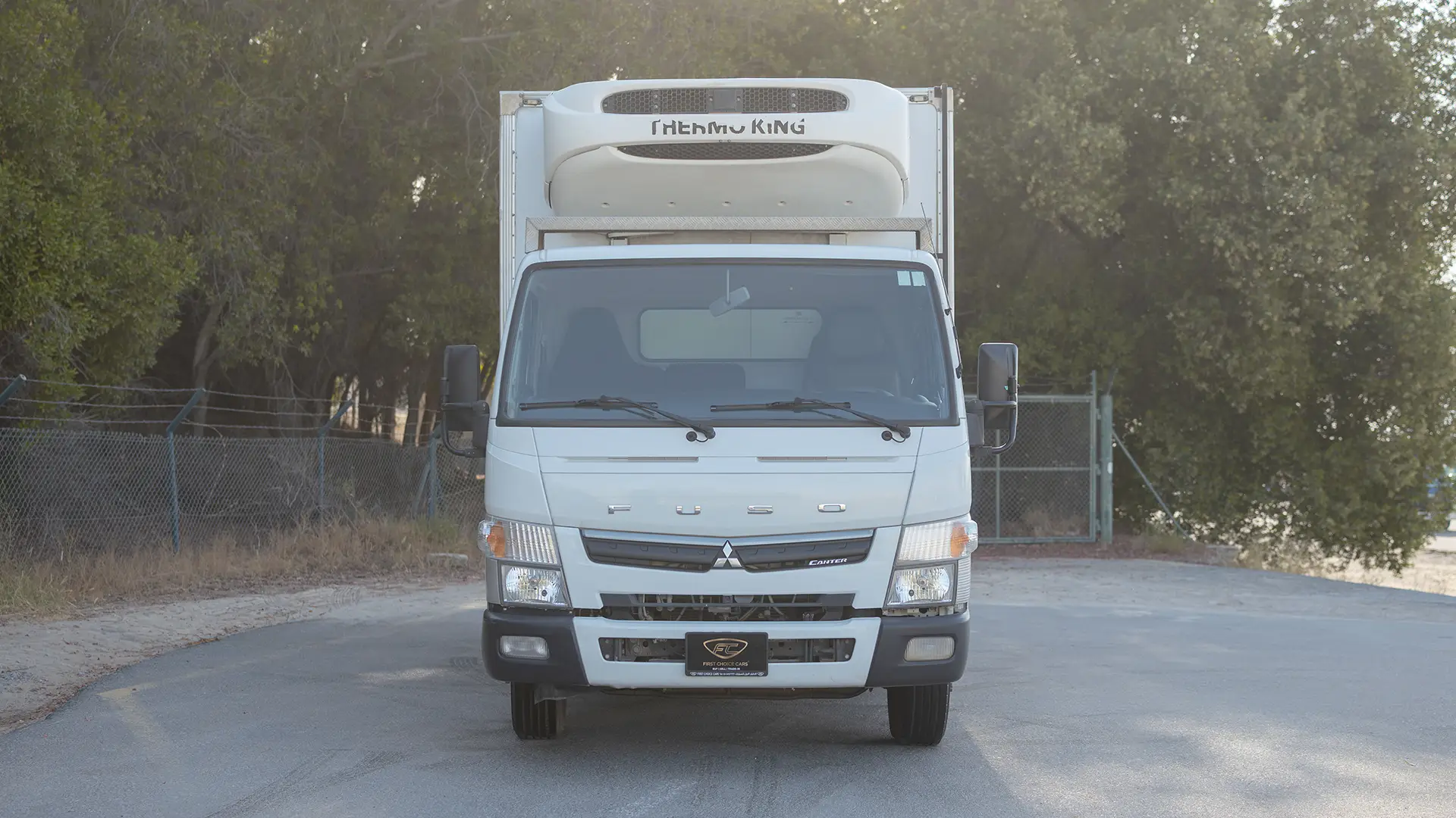 Used 2022 Mitsubishi Canter Chiller Box in White – Front View for Sale at First Choice Cars Dubai Sharjah