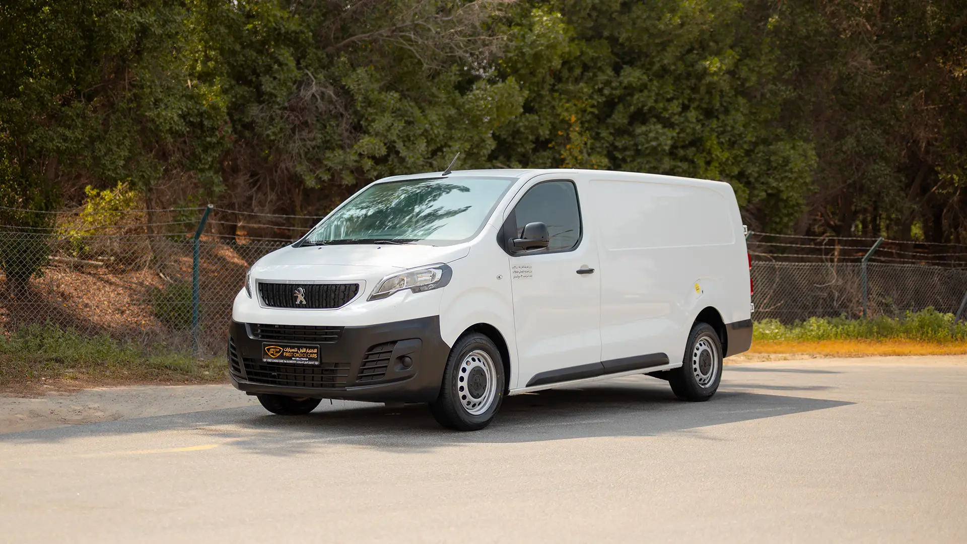 Used 2020 Peugeot Expert L3 in White – Left Front Diagonal (45°) View for Sale at First Choice Cars Dubai Sharjah