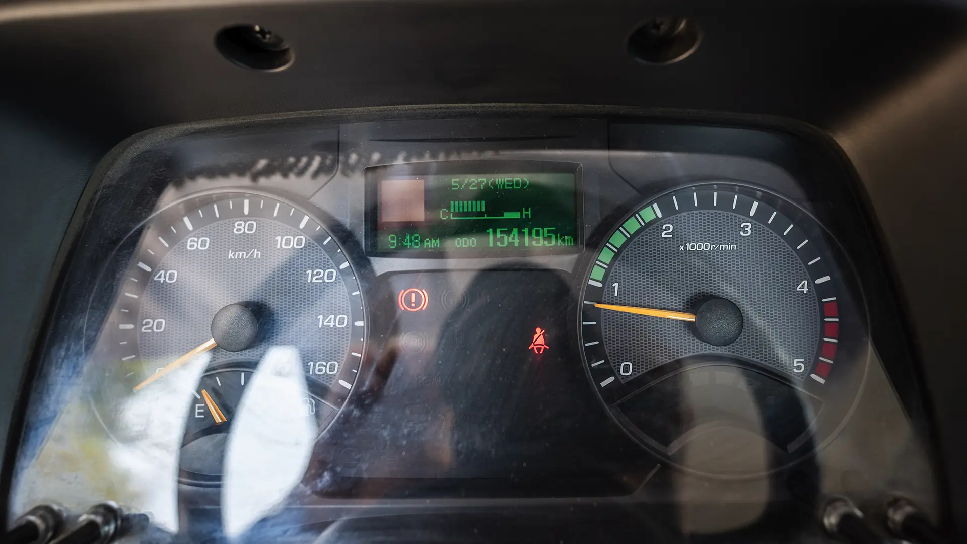 Used 2024 Mitsubishi Canter Cargo Body in White – Odometer / Mileage Reading View for Sale at First Choice Cars Dubai Sharjah