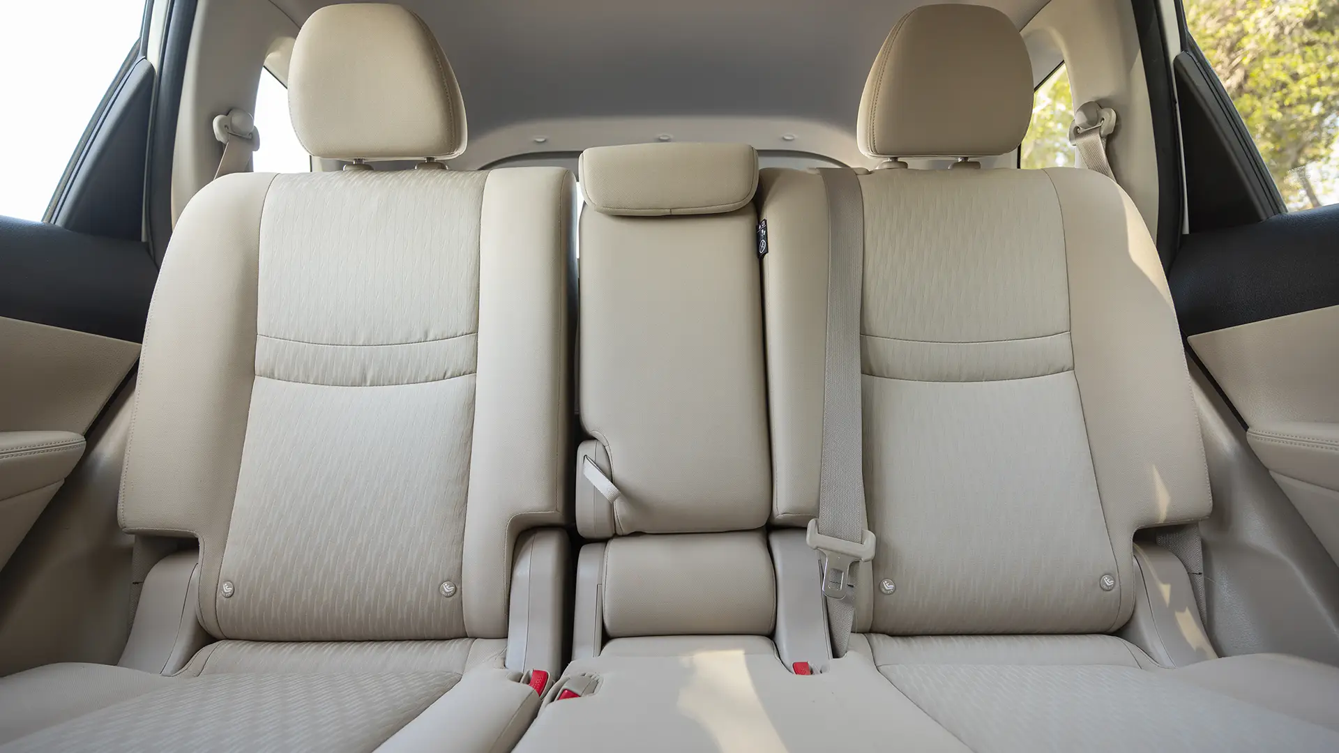 Used 2022 Nissan X-Trail S in White – Rear Seat View for Sale at First Choice Cars Dubai Sharjah
