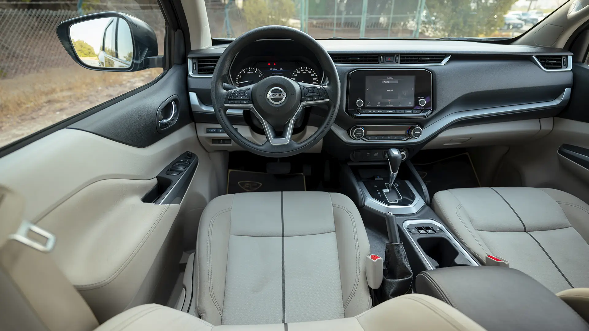 Used 2023 Nissan Xterra Titanium in White – Steering Wheel & Instrument Cluster for Sale at First Choice Cars Dubai Sharjah