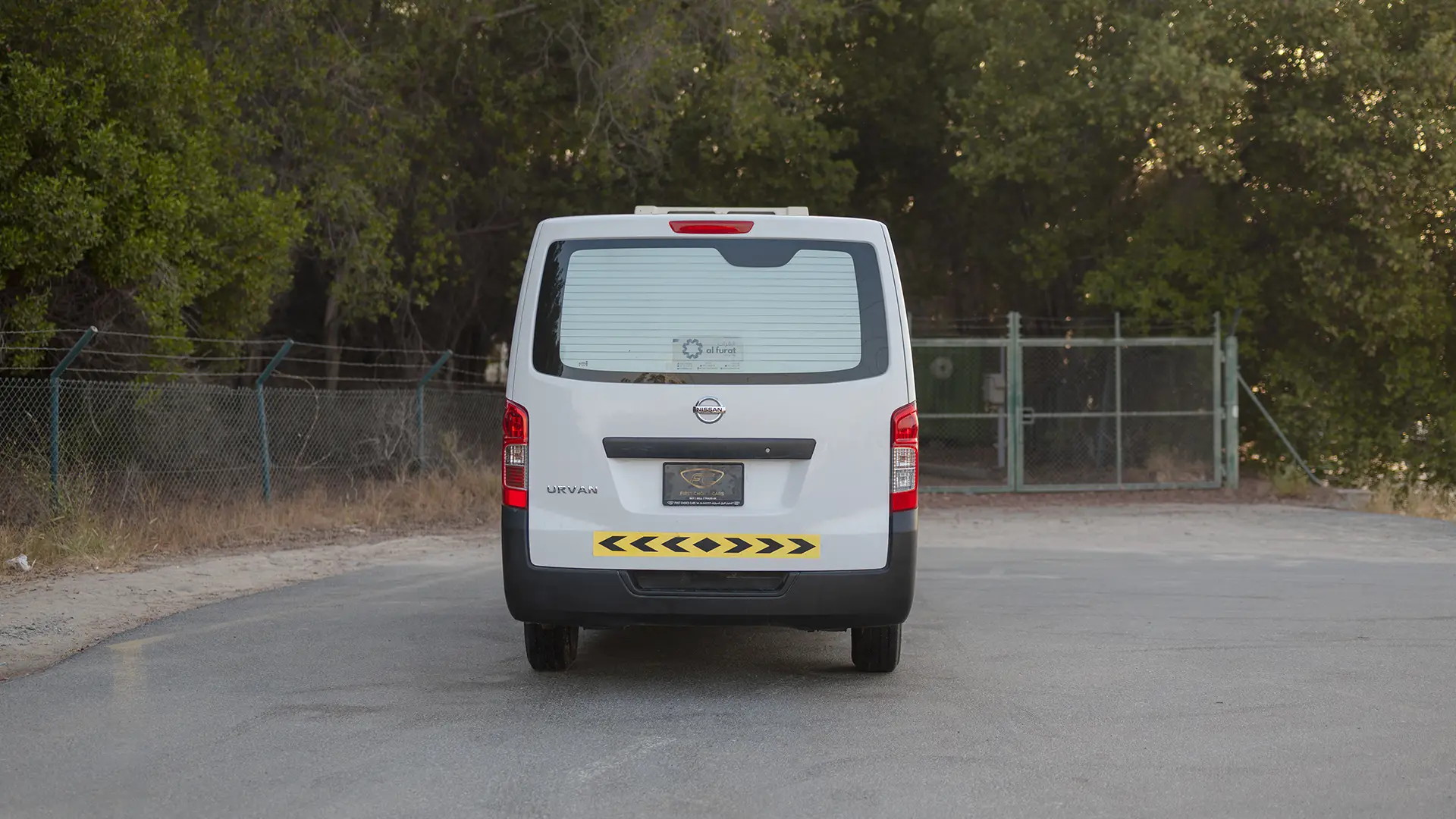 Used 2022 Nissan Urvan Standard Roof in White – Back/Rear View for Sale at First Choice Cars Dubai Sharjah