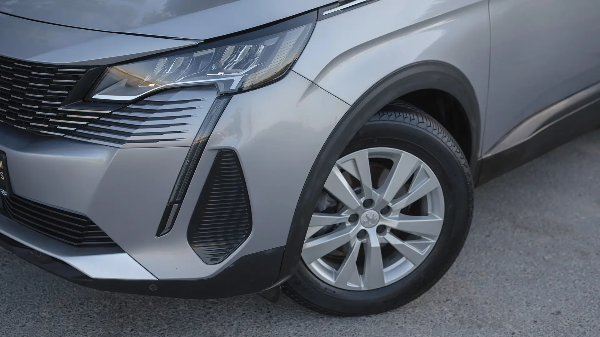 Used 2023 Peugeot 3008 Active in Silver – Headlight Close-up for Sale at First Choice Cars Dubai Sharjah