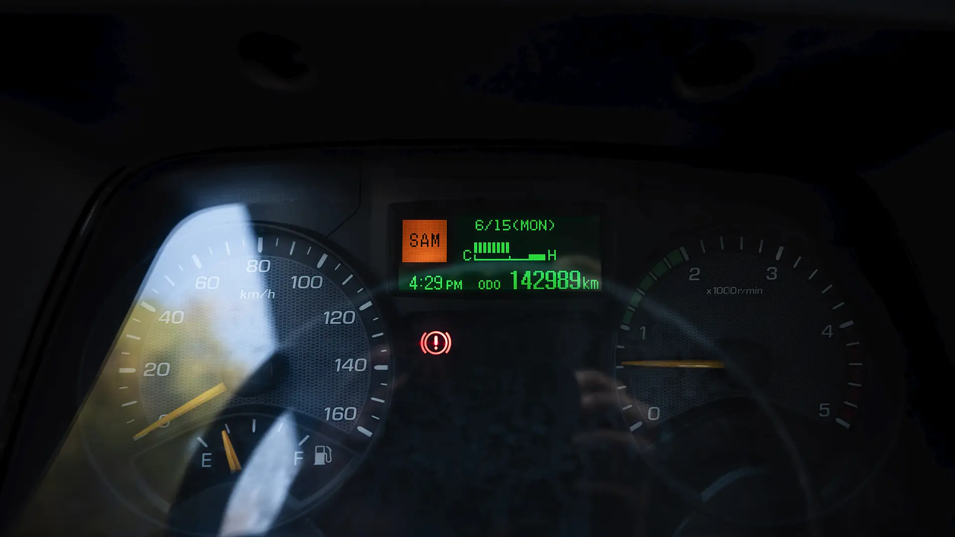 Used 2022 Mitsubishi Canter Chiller Box in White – Odometer / Mileage Reading View for Sale at First Choice Cars Dubai Sharjah