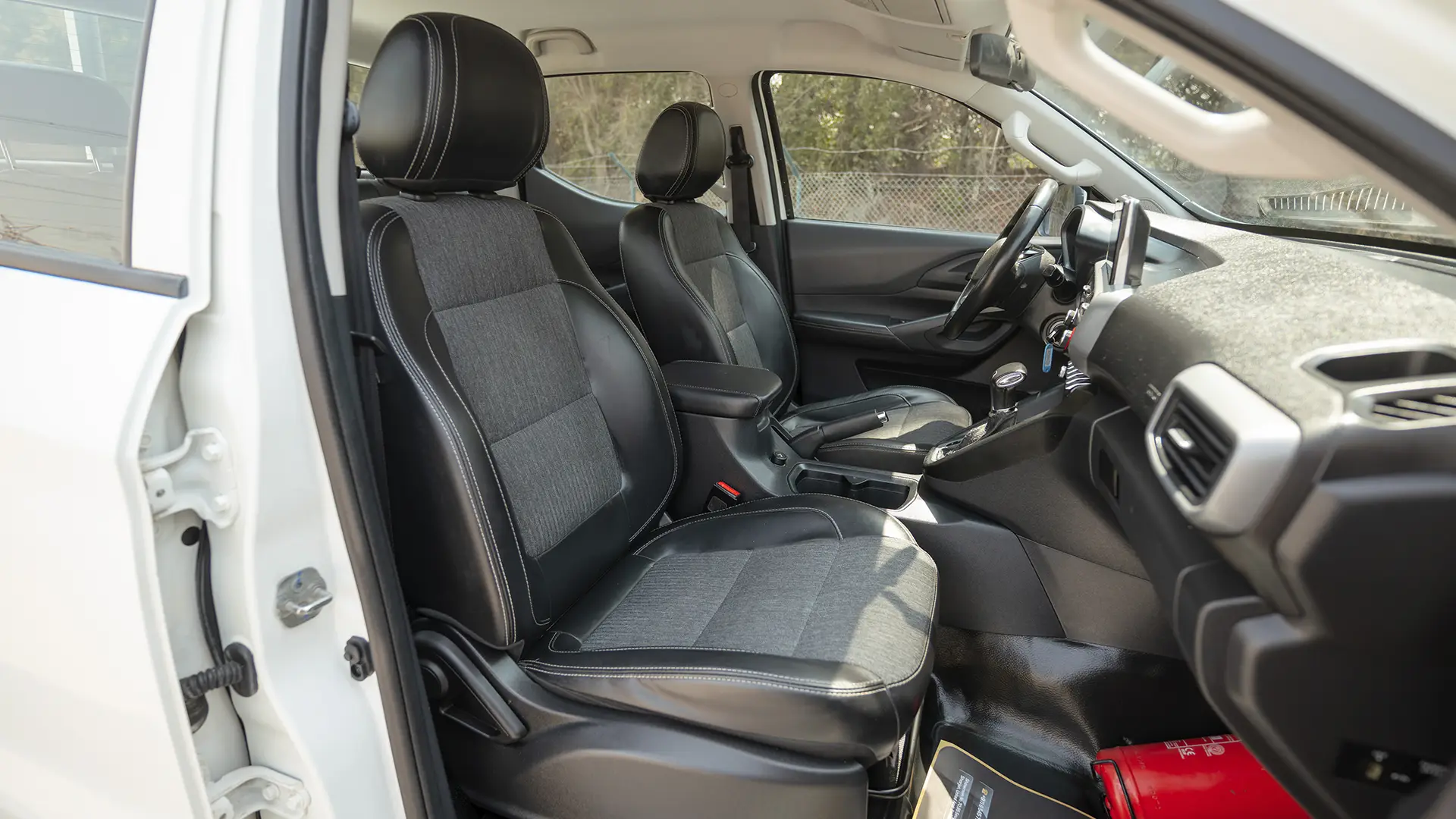 Used 2023 Peugeot Landtrek Double Cabin in White – Front Passenger Side Cabin View for Sale at First Choice Cars Dubai Sharjah
