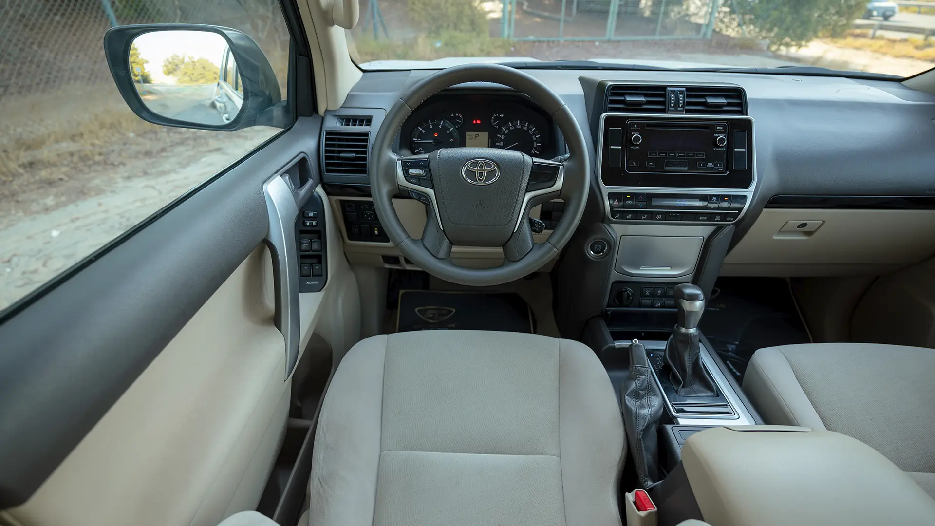 Used 2019 Toyota Prado EXR in White – Steering Wheel & Instrument Cluster for Sale at First Choice Cars Dubai Sharjah