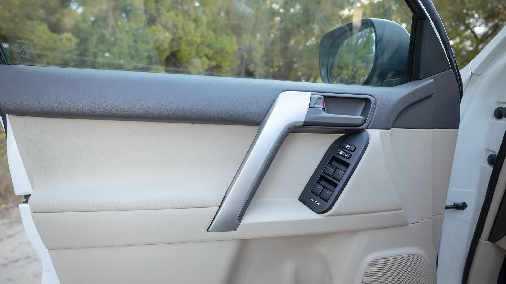 Used 2019 Toyota Prado EXR in White – Driver Door Panel Full View for Sale at First Choice Cars Dubai Sharjah