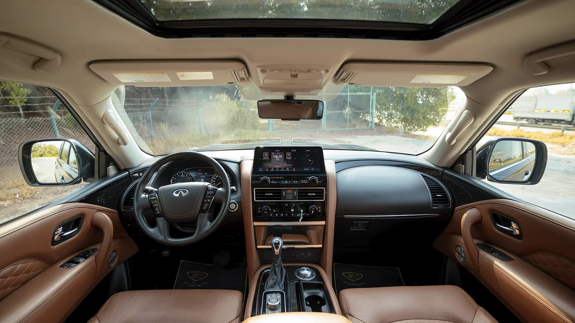 Used 2024 Infiniti QX80 Luxury in Blue – Front Cabin / Dashboard Full View for Sale at First Choice Cars Dubai Sharjah