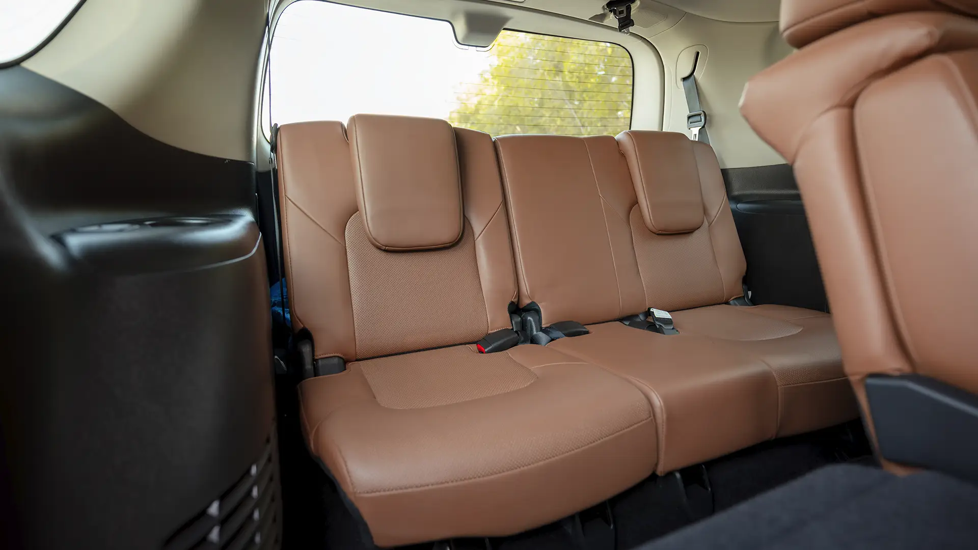 Used 2023 Infiniti QX80 Sensory in Grey – Third Row Right Seat View for Sale at First Choice Cars Dubai Sharjah