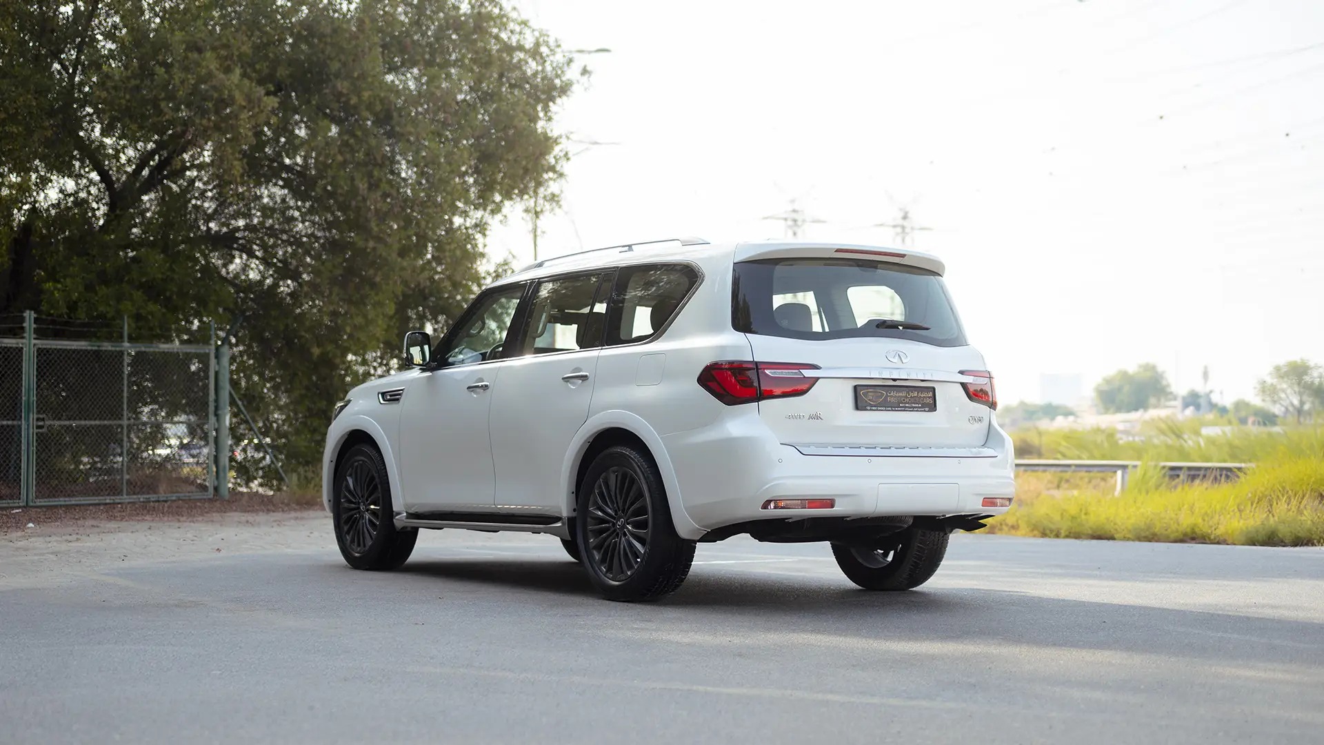Used 2023 Infiniti QX80 Sensory in White – Left Back Diagonal (45°) View for Sale at First Choice Cars Dubai Sharjah