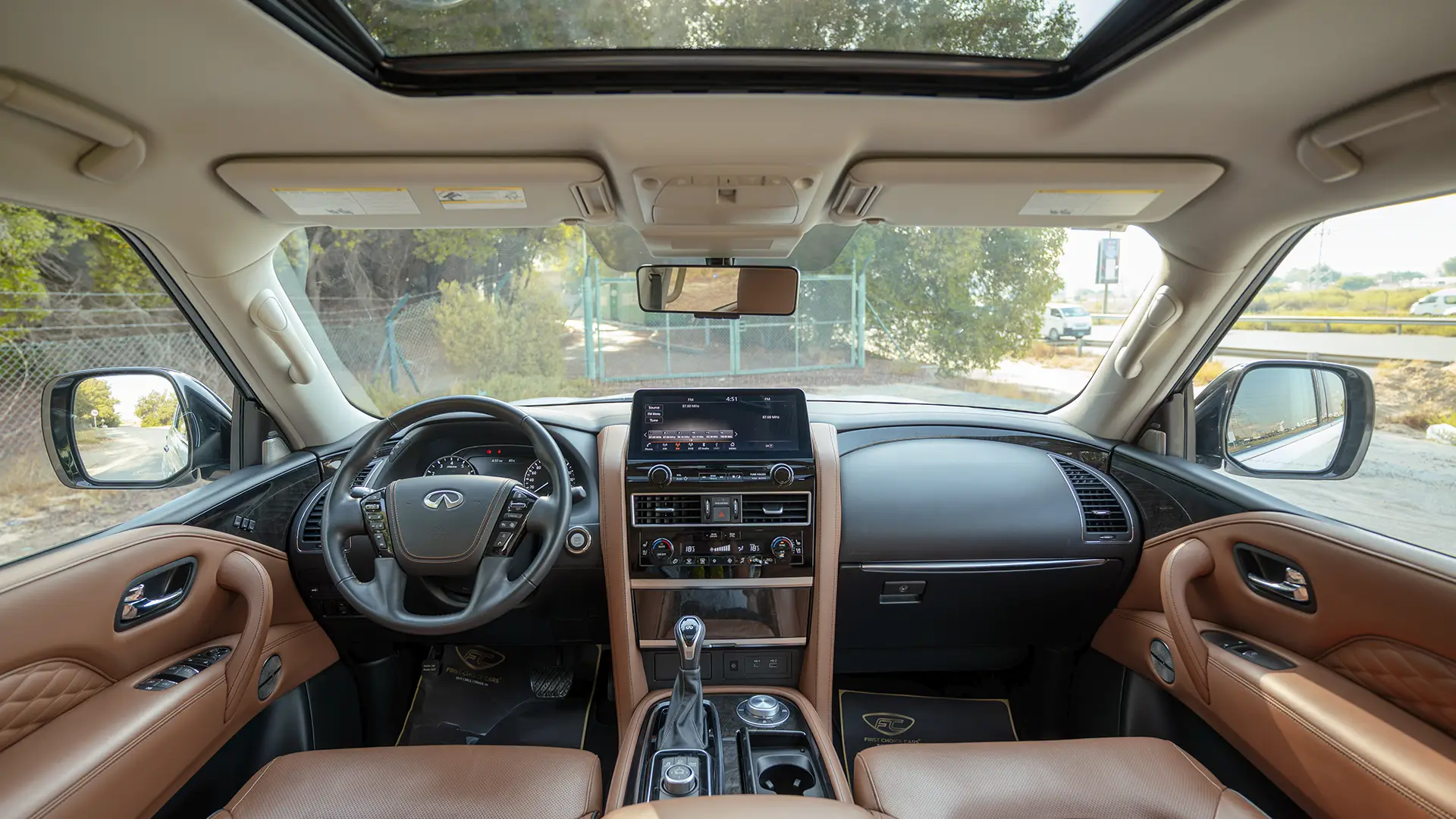 Used 2023 Infiniti QX80 Sensory in White – Front Cabin / Dashboard Full View for Sale at First Choice Cars Dubai Sharjah