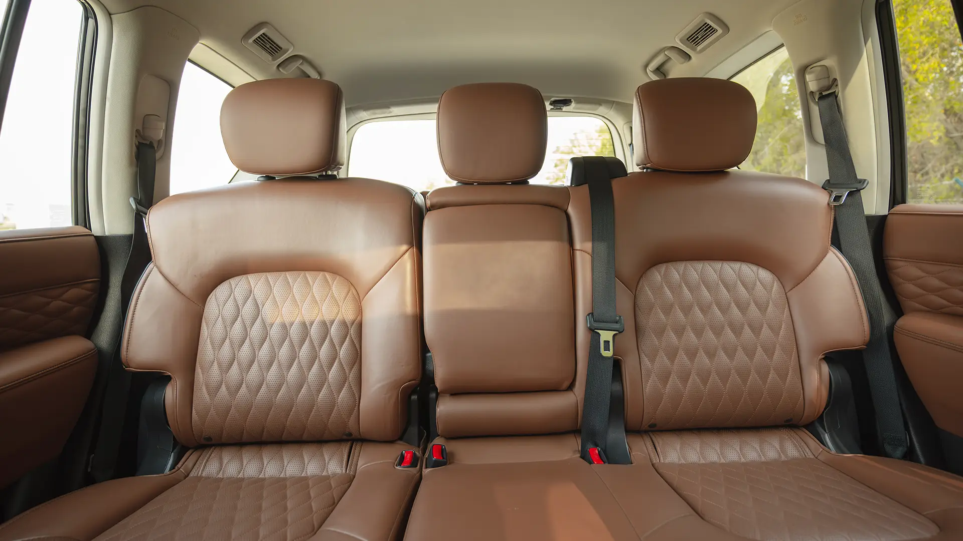 Used 2023 Infiniti QX80 Sensory in White – Rear Seat View for Sale at First Choice Cars Dubai Sharjah