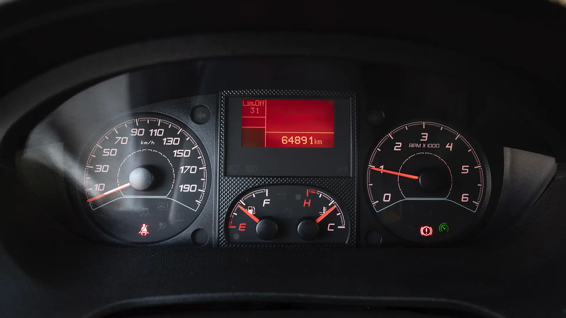 Used 2023 Peugeot Boxer L2h2 in White – Odometer / Mileage Reading View for Sale at First Choice Cars Dubai Sharjah