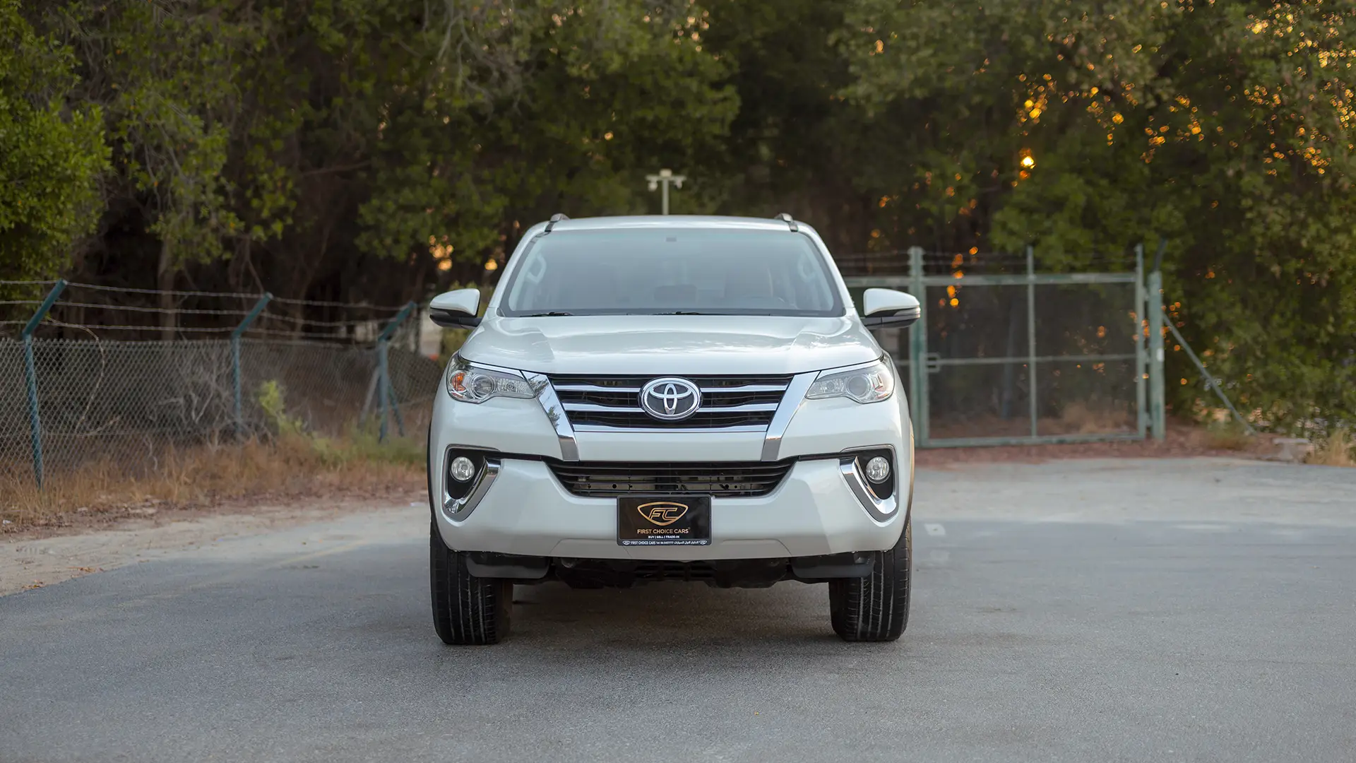 Used 2020 Toyota Fortuner GXR in White – Front View for Sale at First Choice Cars Dubai Sharjah