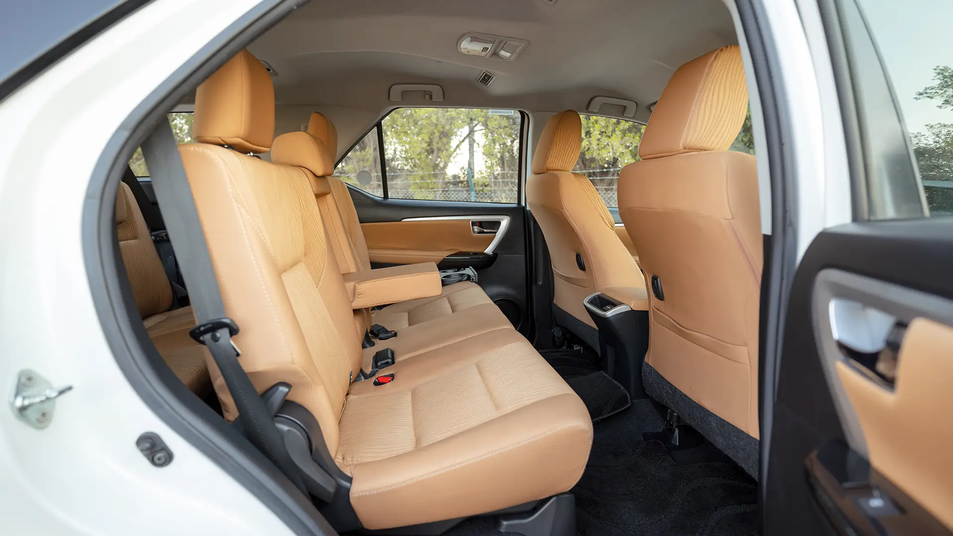Used 2020 Toyota Fortuner GXR in White – Rear Passenger Side Cabin View for Sale at First Choice Cars Dubai Sharjah