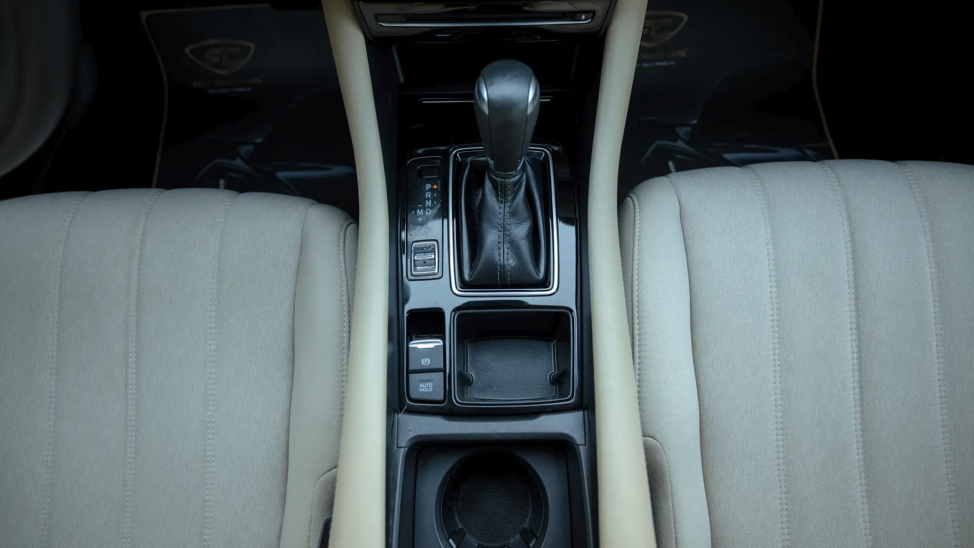 Used 2023 Mazda 6 S Grade in Blue – Center Console & Gear Shifter for Sale at First Choice Cars Dubai Sharjah
