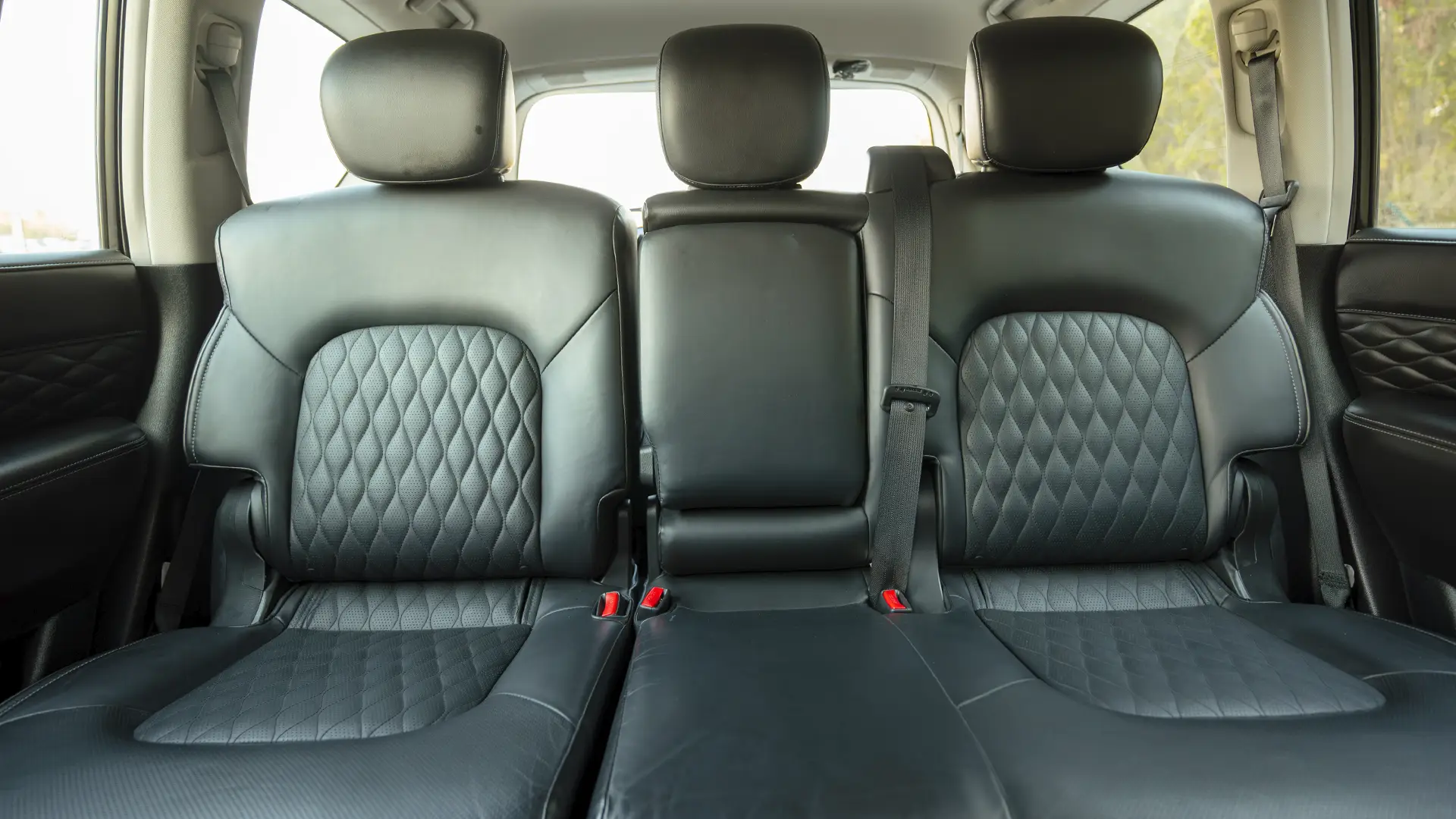 Used 2023 Infiniti QX80 Sensory in Grey – Rear Seat View for Sale at First Choice Cars Dubai Sharjah