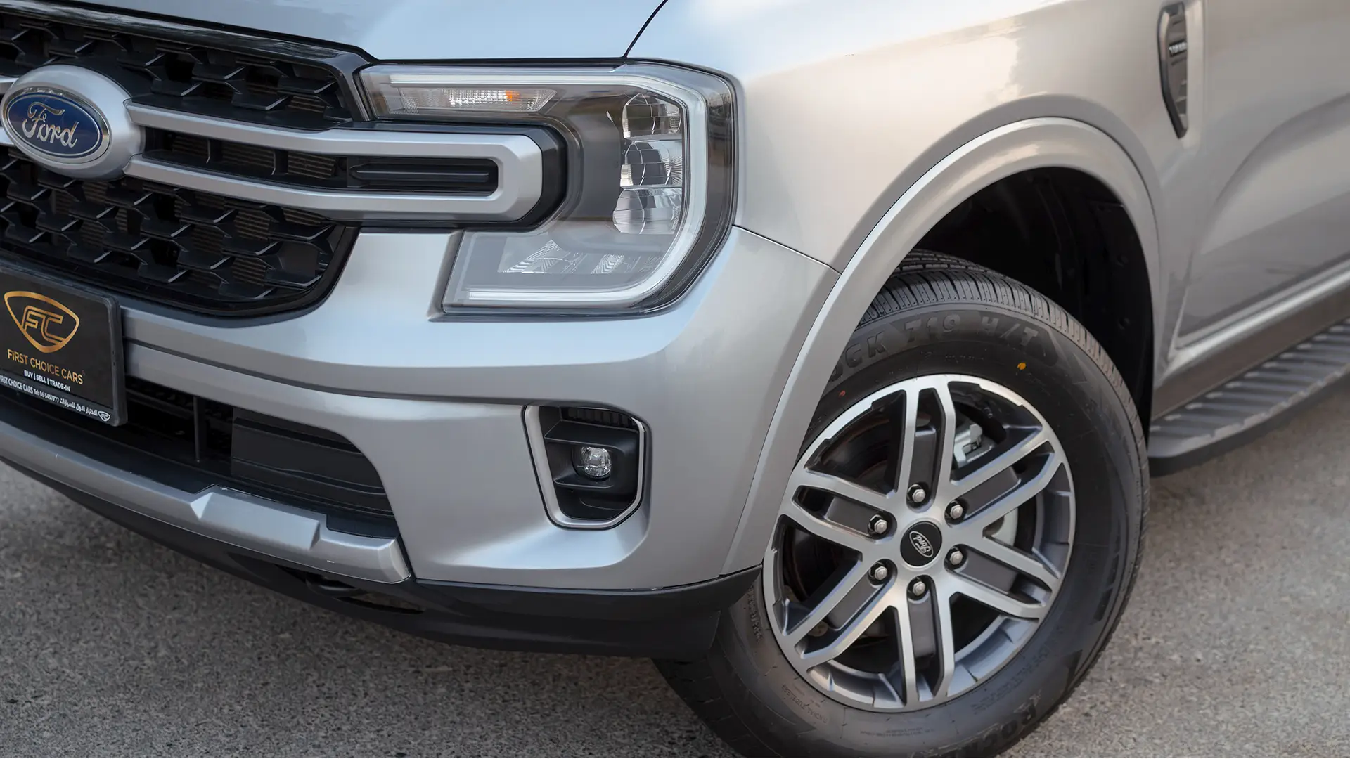 Used 2024 Ford Everest XLS in Silver – Headlight Close-up for Sale at First Choice Cars Dubai Sharjah