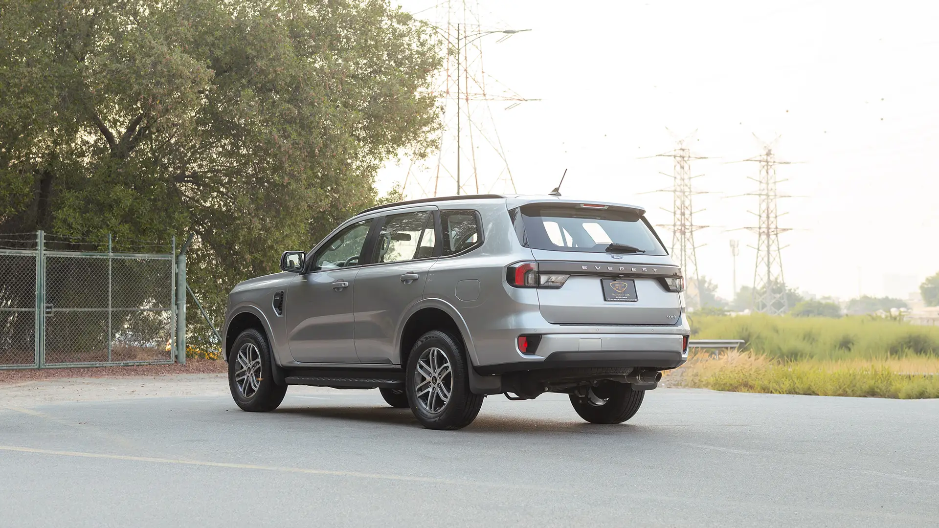 Used 2024 Ford Everest XLS in Silver – Left Back Diagonal (45°) View for Sale at First Choice Cars Dubai Sharjah