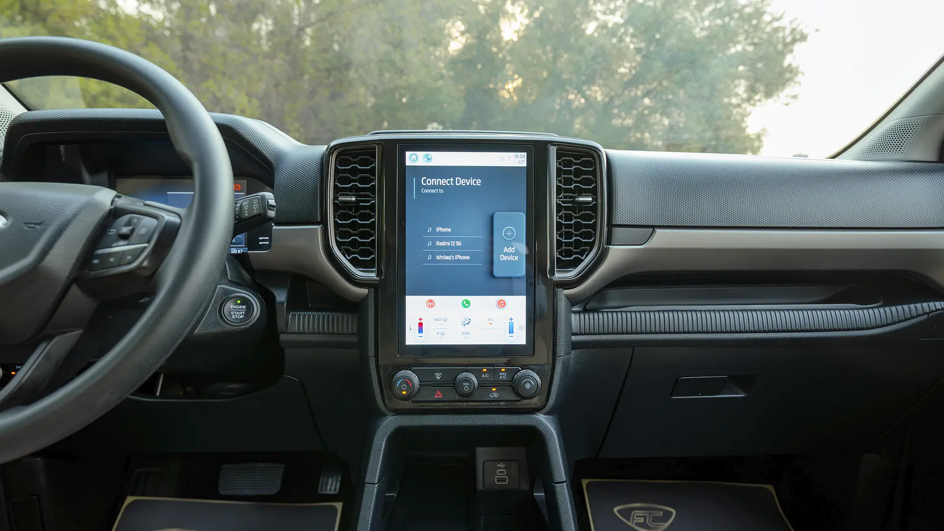 Used 2024 Ford Everest XLS in Silver – Infotainment / Touchscreen System for Sale at First Choice Cars Dubai Sharjah