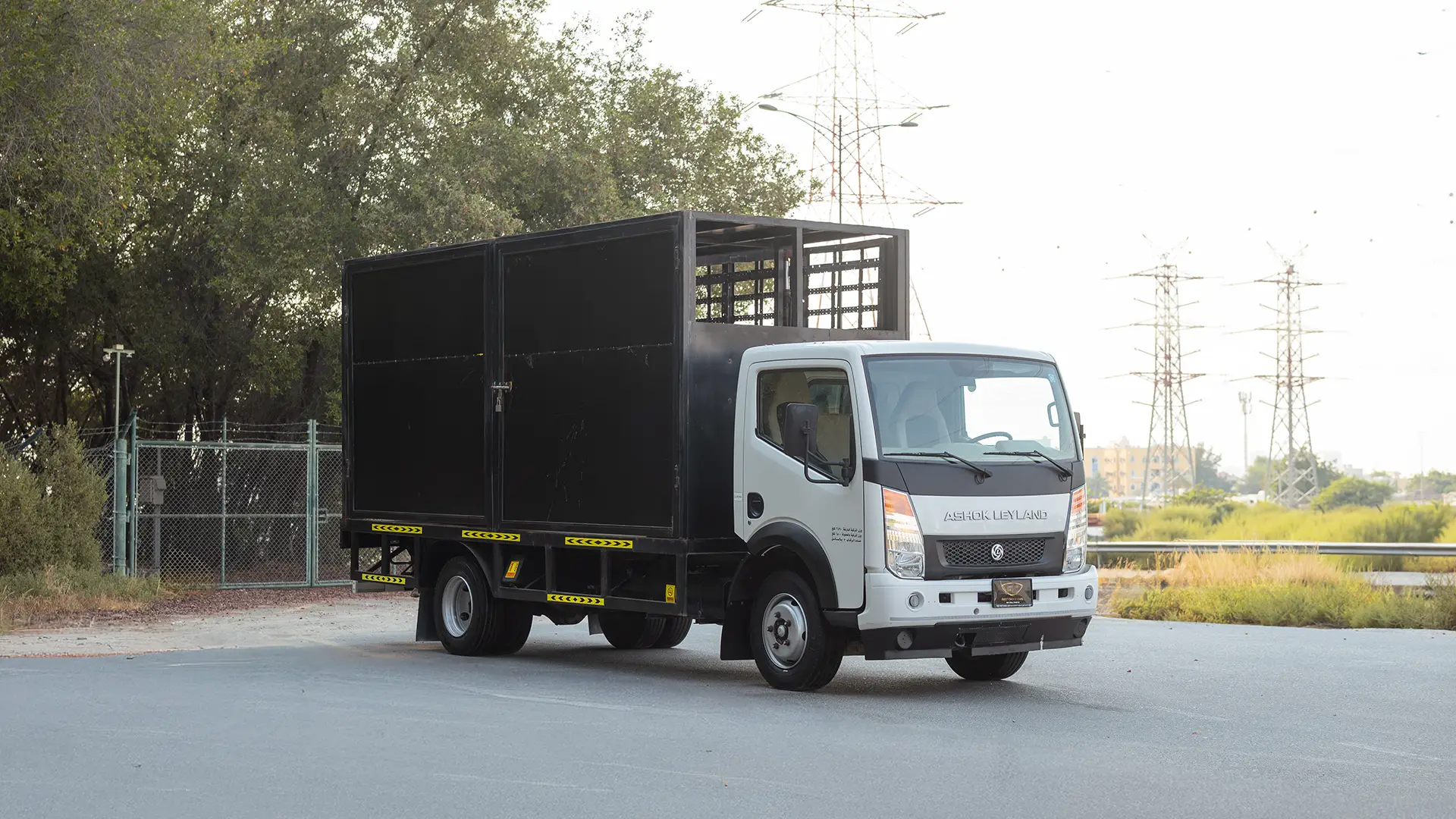 Used 2025 Ashok Leyland Partner LX in White – Right Front Diagonal (45°) View for Sale at First Choice Cars Dubai Sharjah