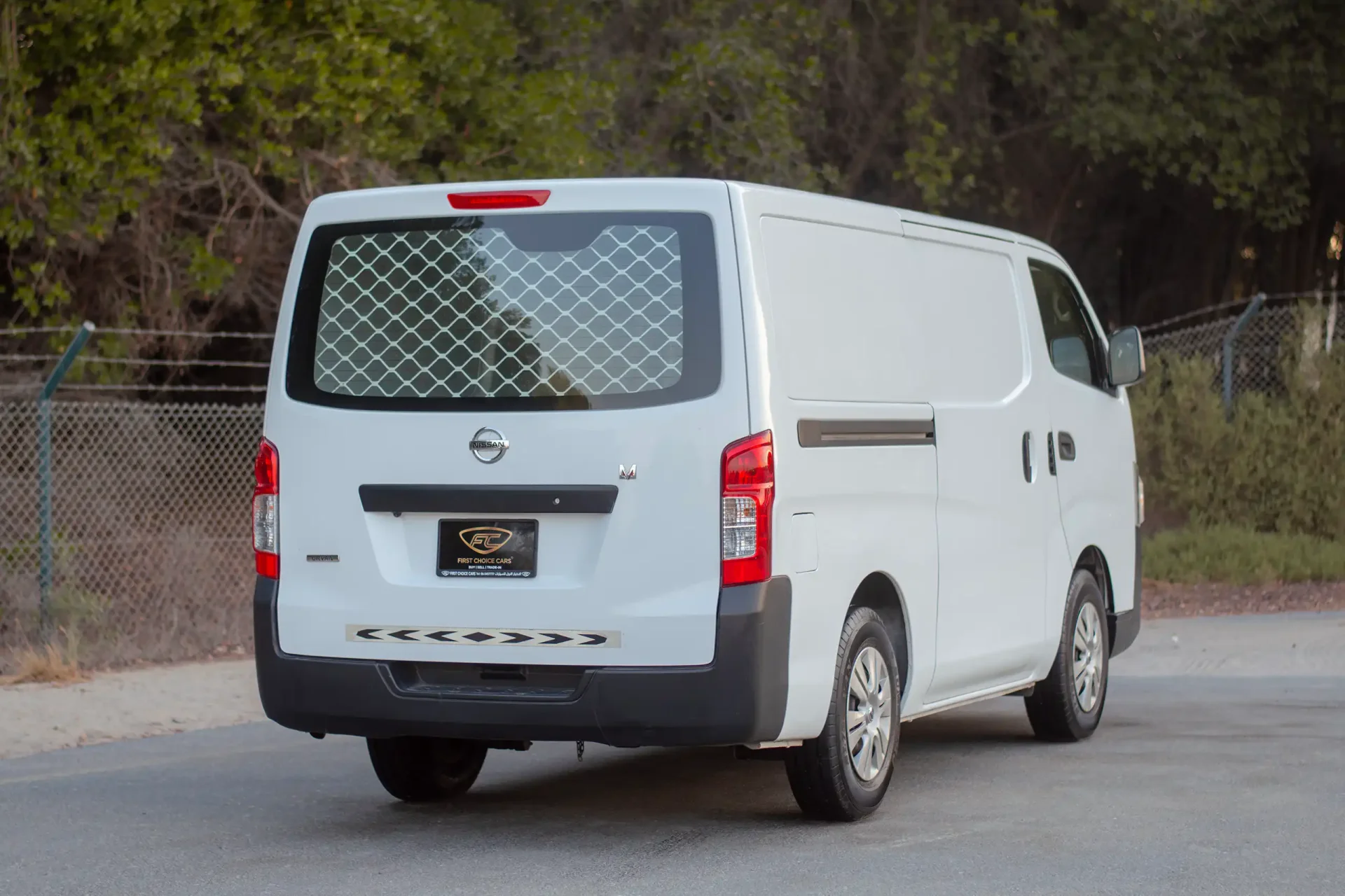 Used 2022 Nissan Urvan Standard Roof in White – Right Back Diagonal (45°) View for Sale at First Choice Cars Dubai Sharjah