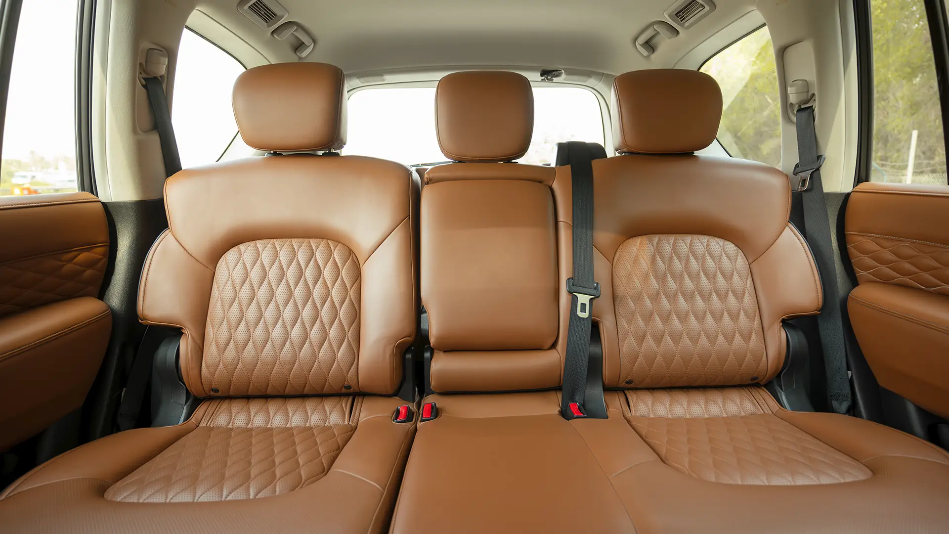 Used 2024 Infiniti QX80 Sensory in White – Rear Seat View for Sale at First Choice Cars Dubai Sharjah