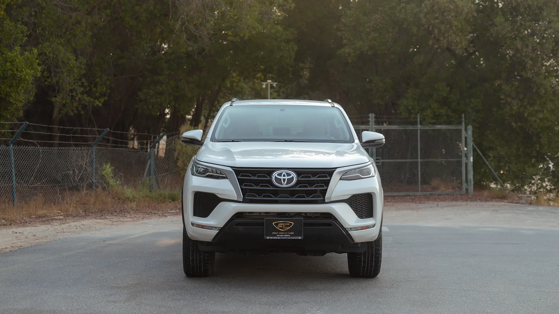 Used 2021 Toyota Fortuner EXR in White – Front View for Sale at First Choice Cars Dubai Sharjah