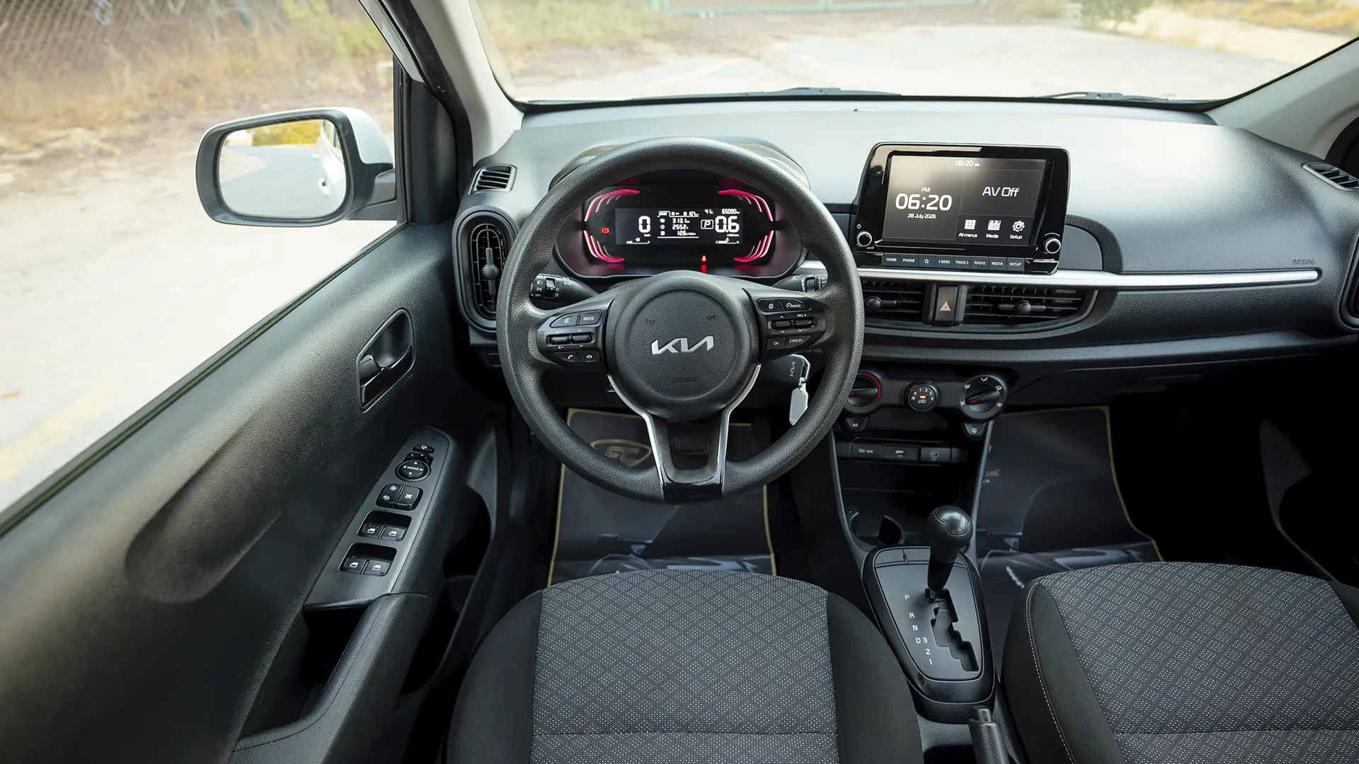 Used 2024 Kia Picanto LX in White – Steering Wheel & Instrument Cluster for Sale at First Choice Cars Dubai Sharjah