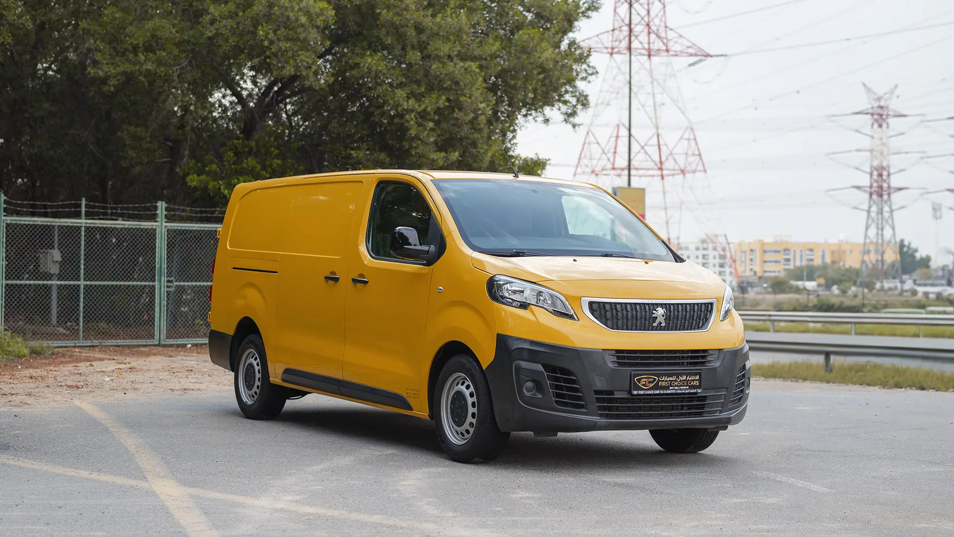 Used 2021 Peugeot Expert L3 in Yellow – Right Front Diagonal (45°) View for Sale at First Choice Cars Dubai Sharjah