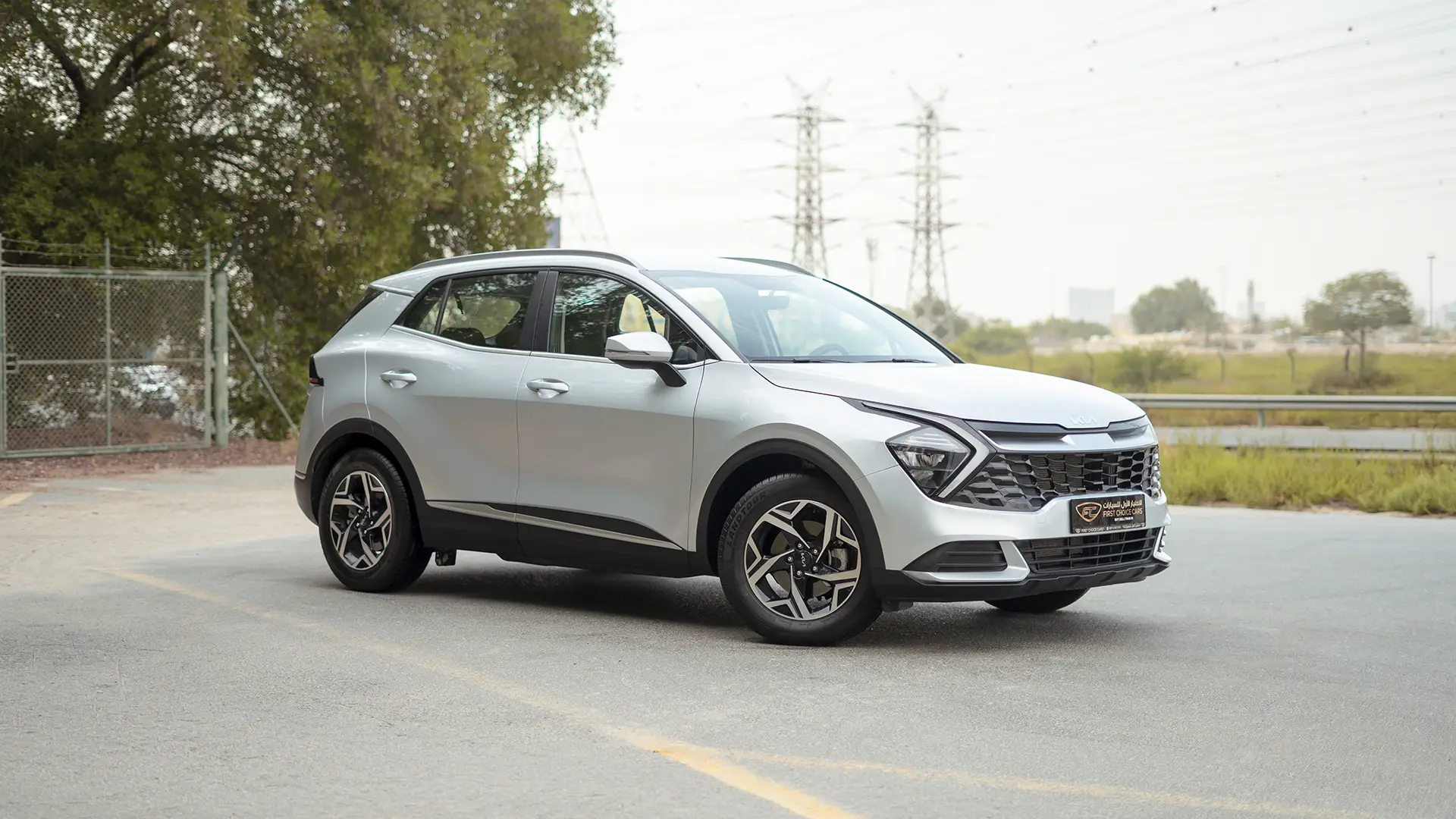 Used 2023 Kia Sportage LX in Silver – Right Front Diagonal (45°) View for Sale at First Choice Cars Dubai Sharjah