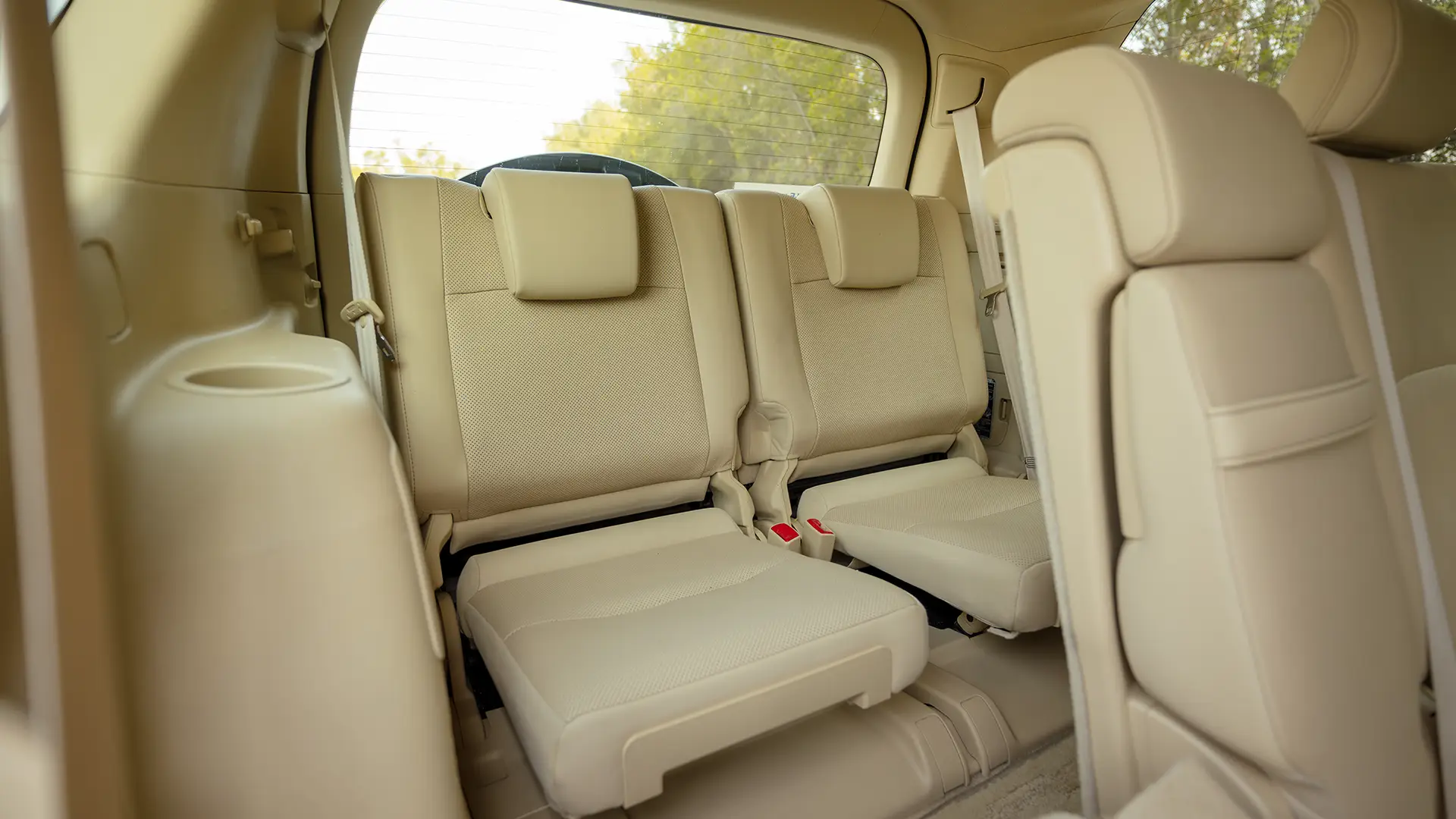 Used 2016 Toyota Prado VXR in White – Third Row Right Seat View for Sale at First Choice Cars Dubai Sharjah