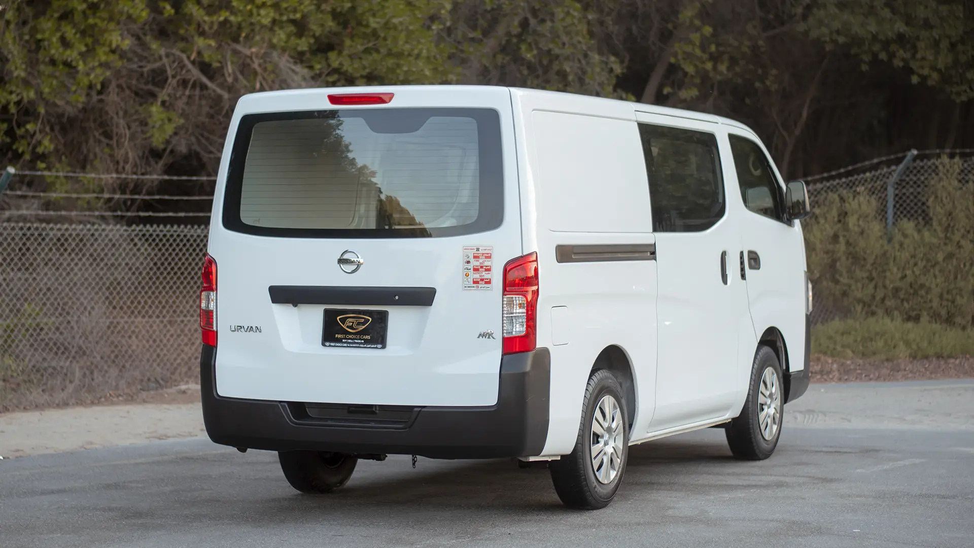 Used 2022 Nissan Urvan Standard Roof in White – Right Back Diagonal (45°) View for Sale at First Choice Cars Dubai Sharjah