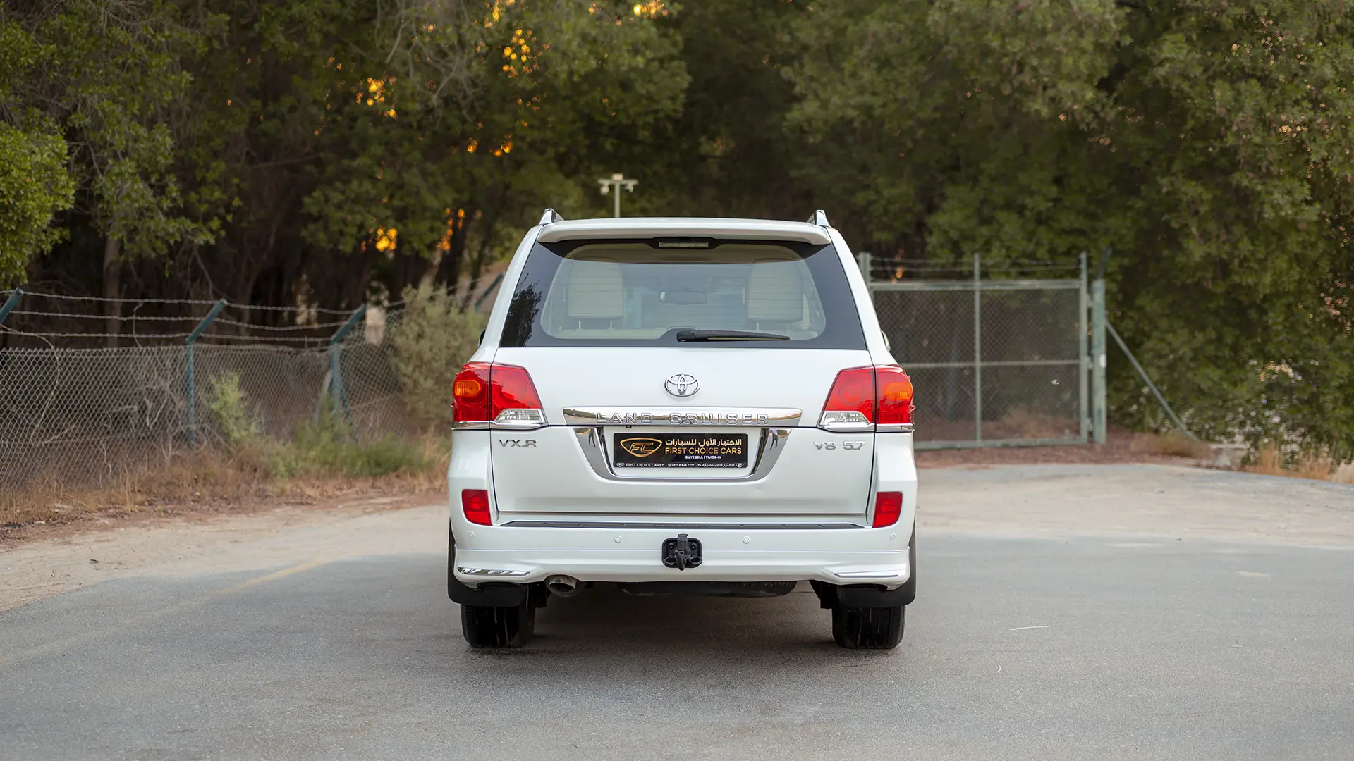 Used 2014 Toyota Land Cruiser VXR in White – Back/Rear View for Sale at First Choice Cars Dubai Sharjah