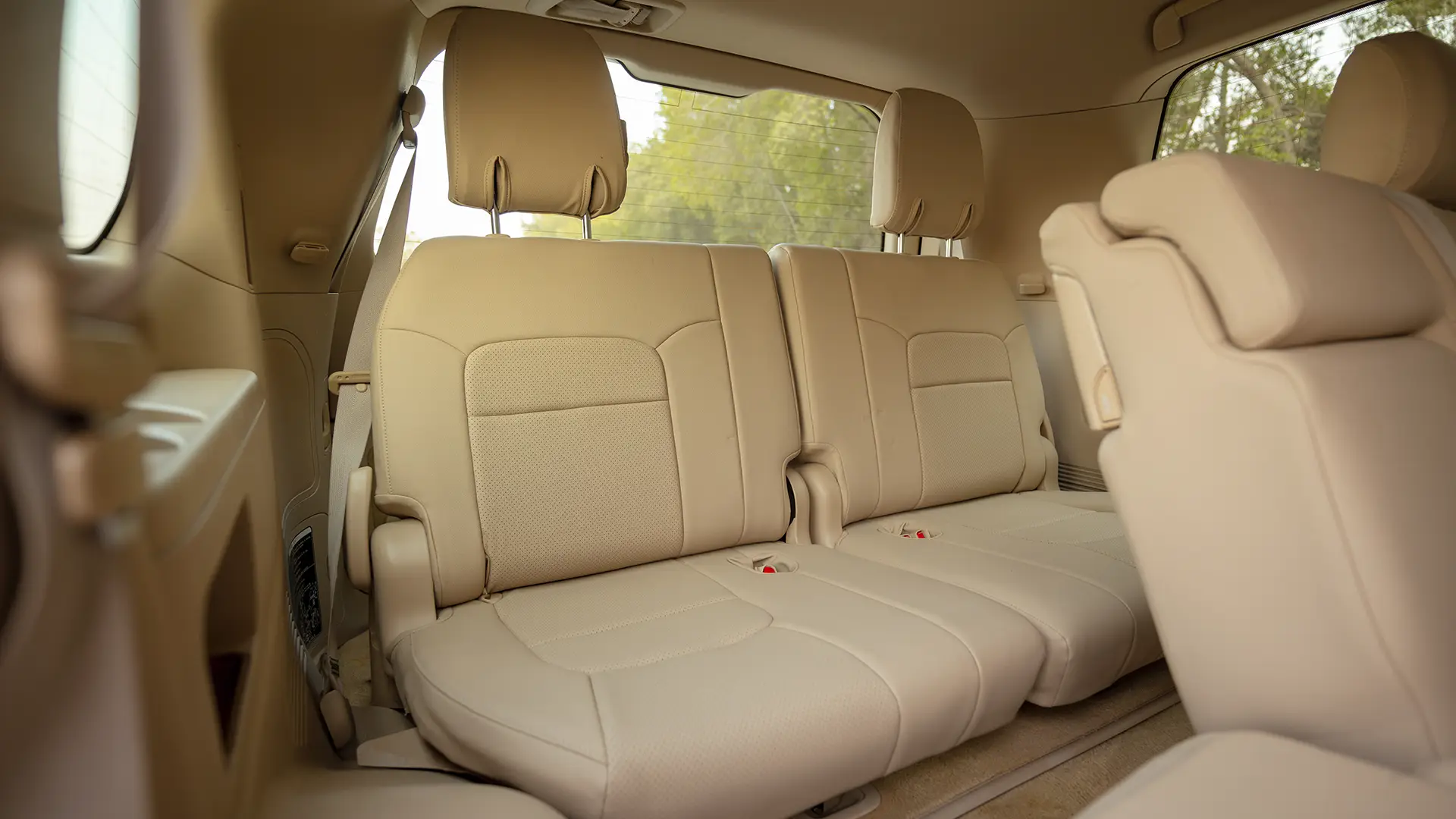 Used 2014 Toyota Land Cruiser VXR in White – Third Row Right Seat View for Sale at First Choice Cars Dubai Sharjah