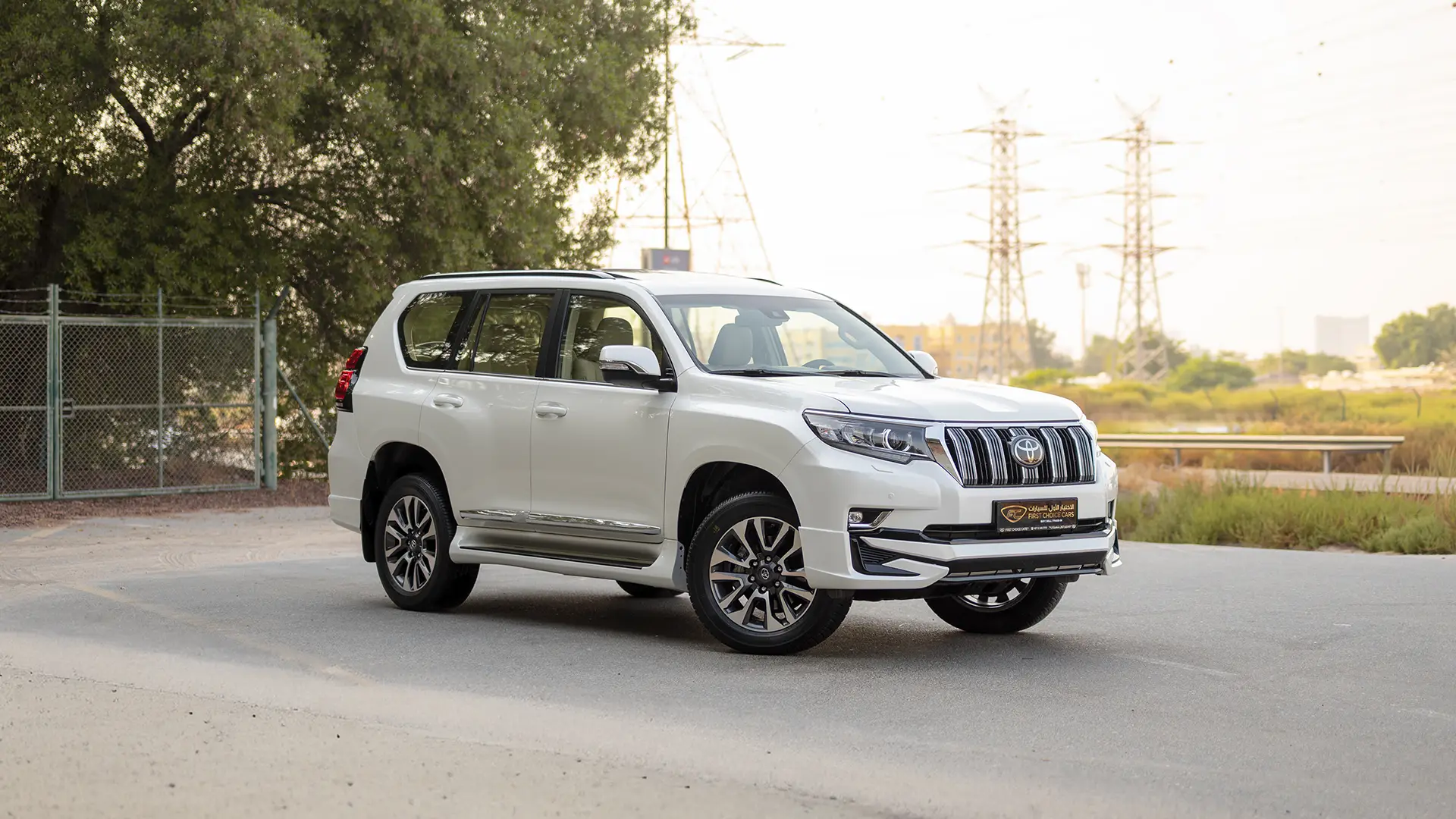 Used 2023 Toyota Prado VXR in White – Right Front Diagonal (45°) View for Sale at First Choice Cars Dubai Sharjah