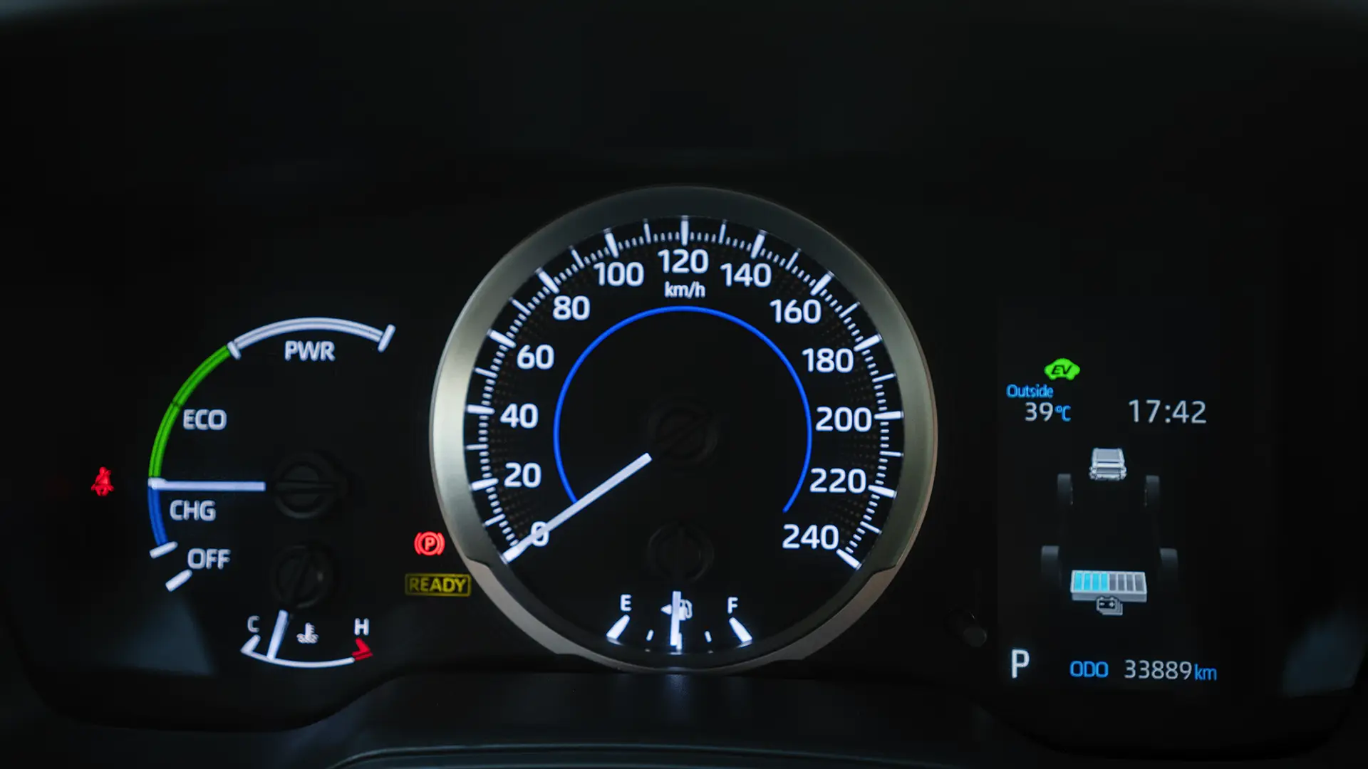 Used 2024 Toyota Corolla XLI in White – Odometer / Mileage Reading View for Sale at First Choice Cars Dubai Sharjah