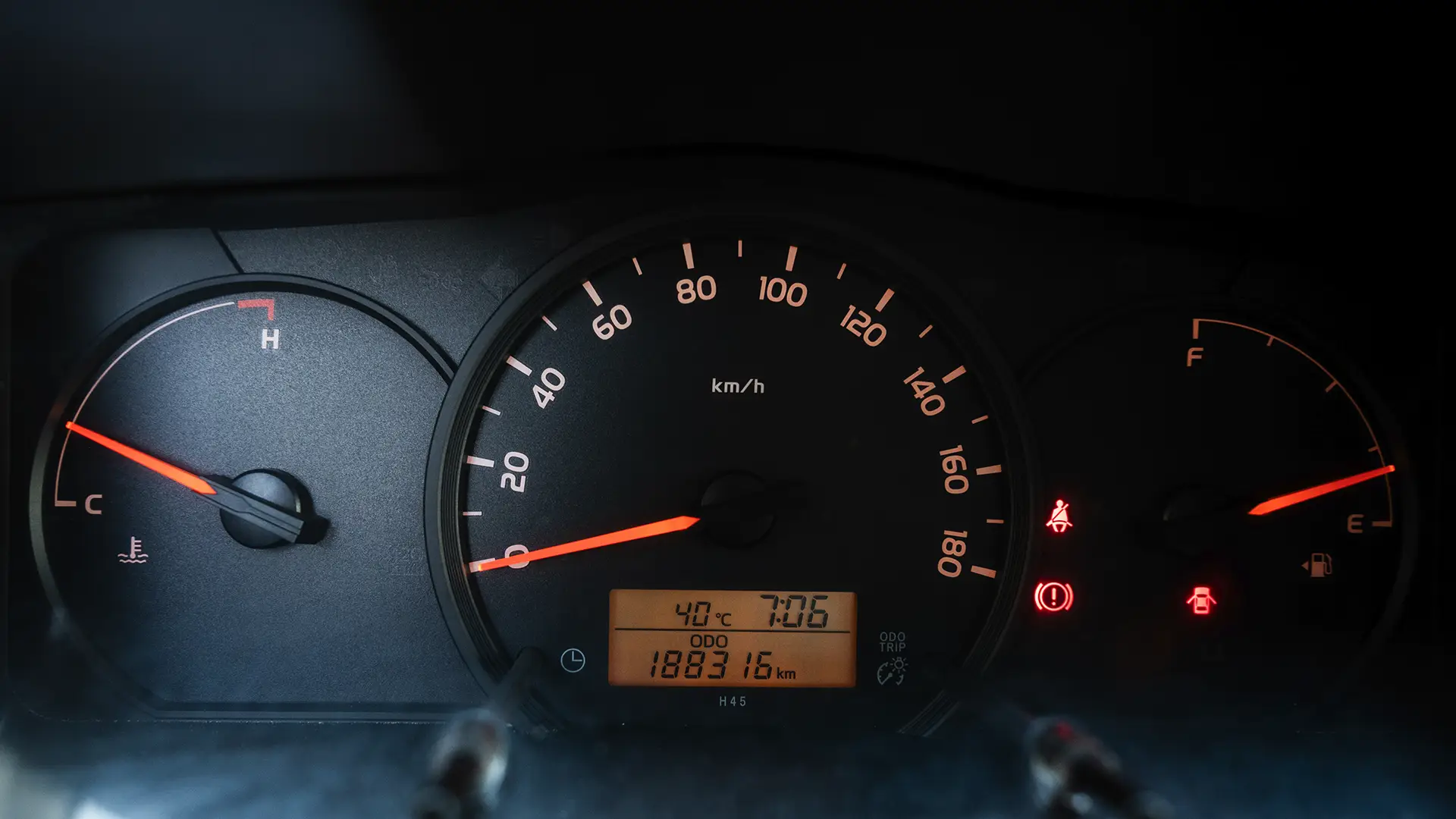 Used 2022 Toyota Hiace GL Standard Roof in White – Odometer / Mileage Reading View for Sale at First Choice Cars Dubai Sharjah