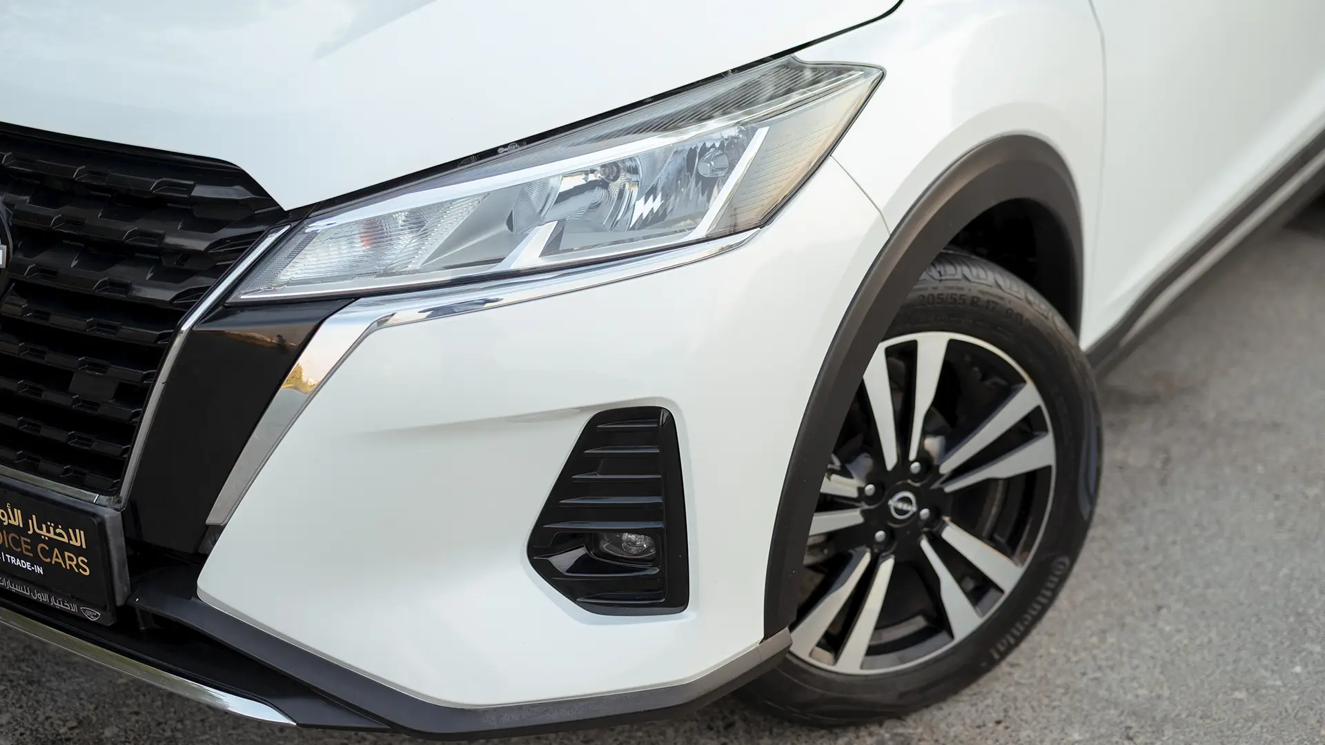 Used 2024 Nissan Kicks SV in White – Headlight Close-up for Sale at First Choice Cars Dubai Sharjah