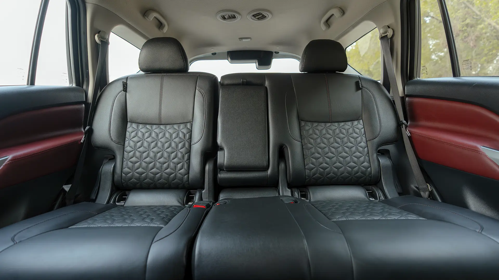 Used 2024 Nissan Xterra Platinum in White – Rear Seat View for Sale at First Choice Cars Dubai Sharjah